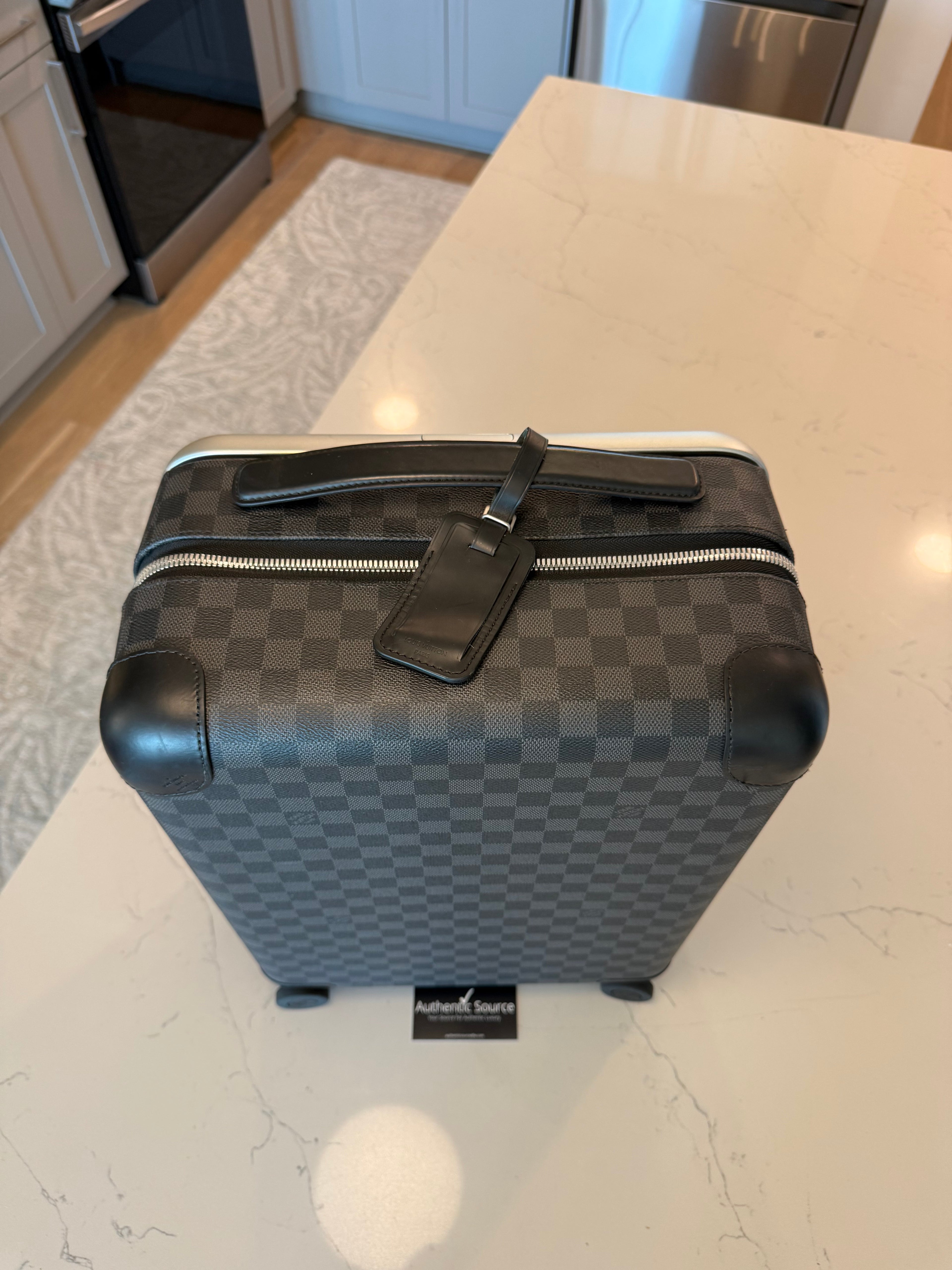 Louis Vuitton Horizon 50 Damier Graphite