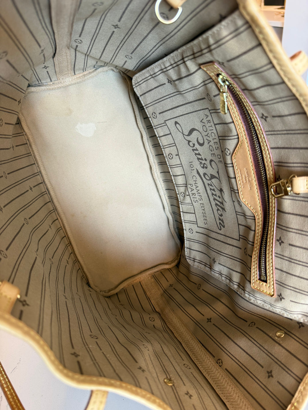 Louis Vuitton Neverfull MM