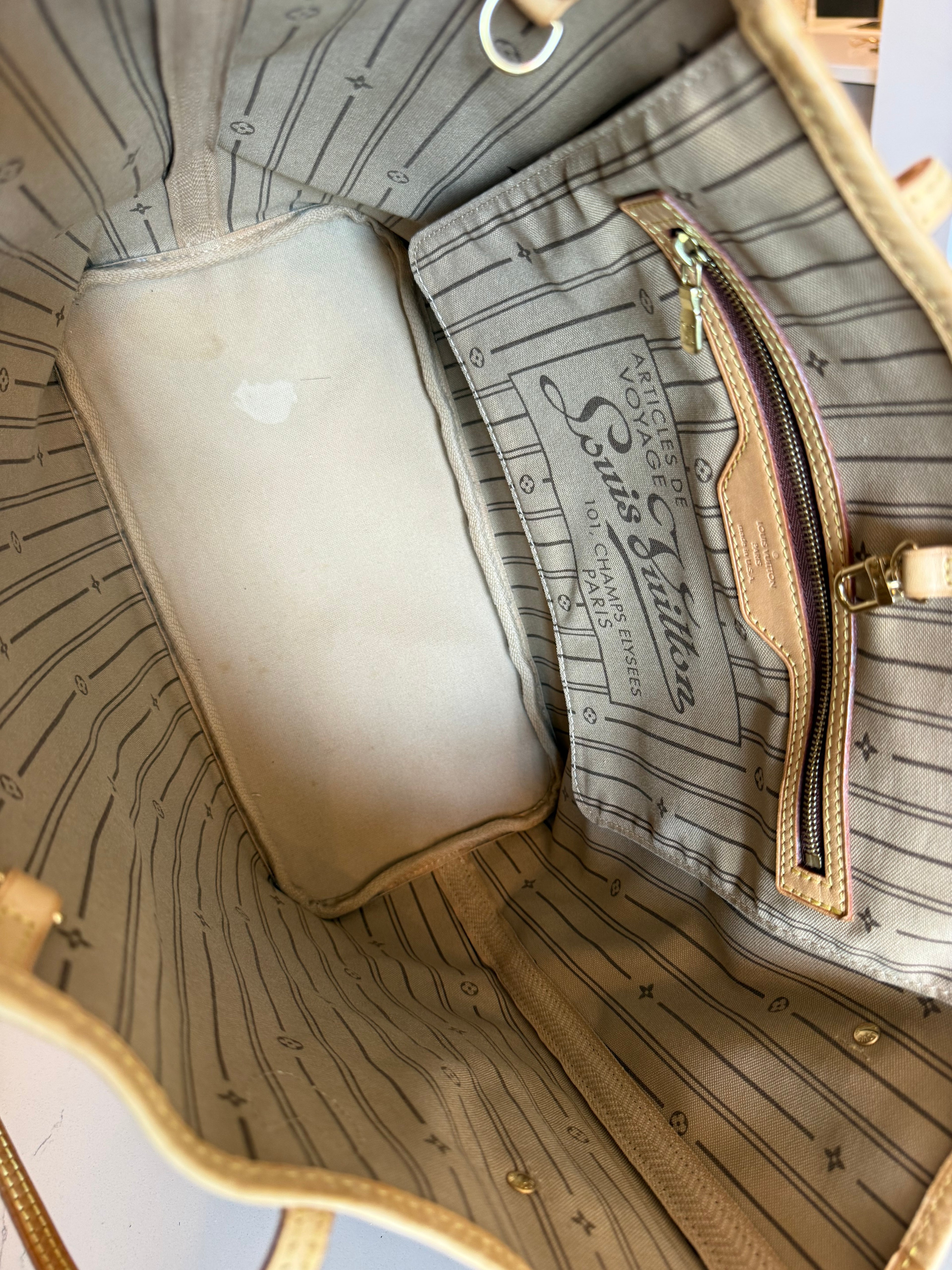 Louis Vuitton Neverfull MM