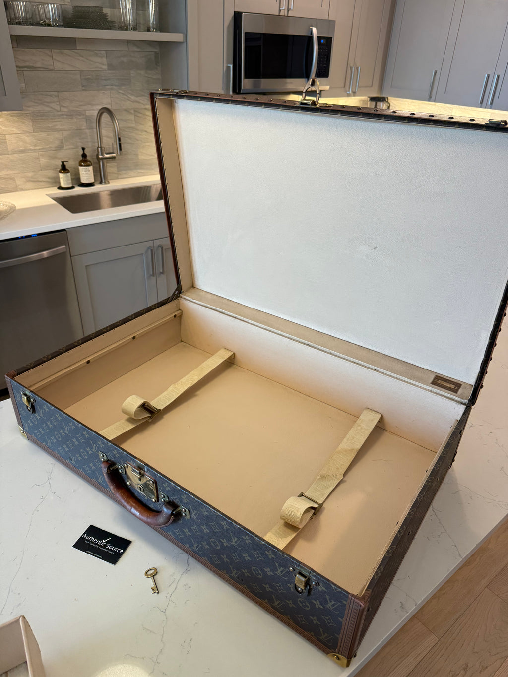 Louis Vuitton Alzer 80 Trunk