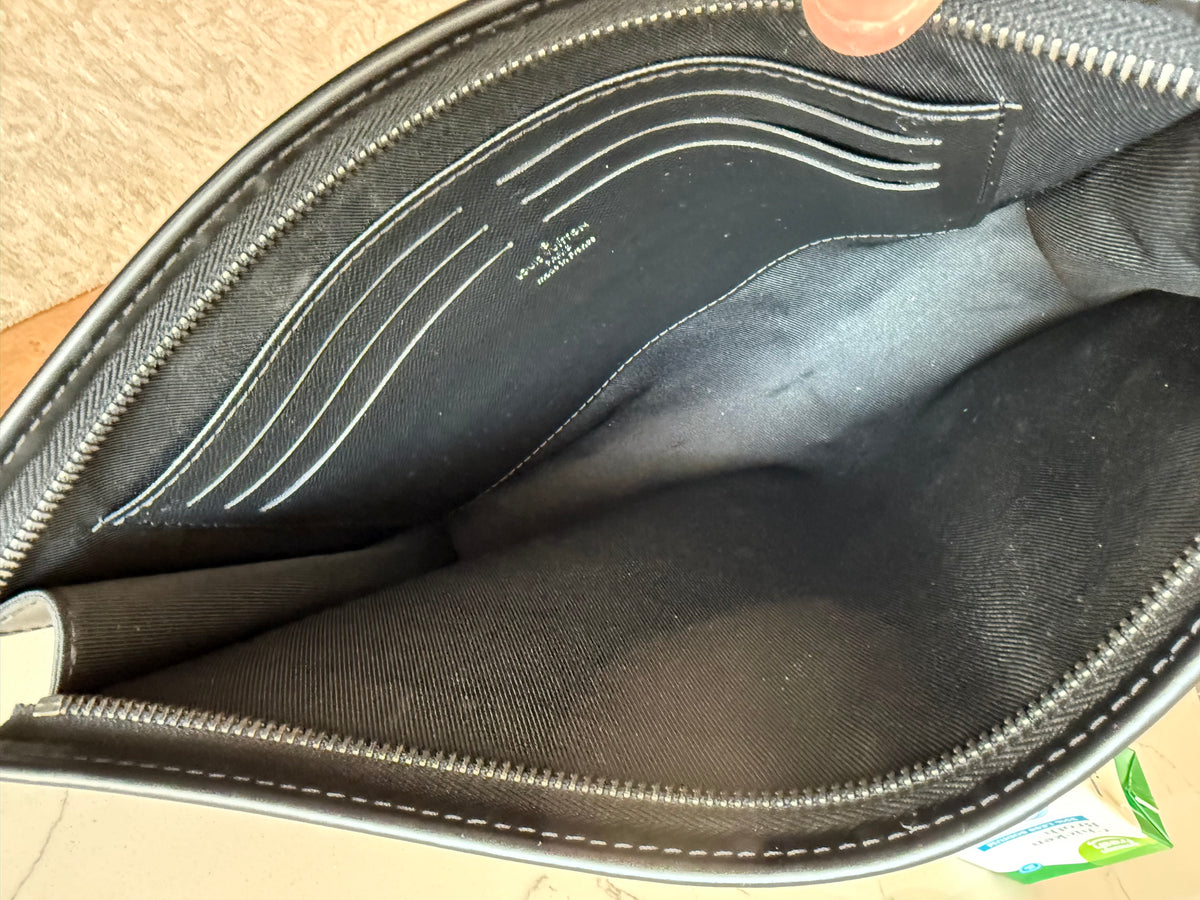 Louis Vuitton Voyage MM Eclipse