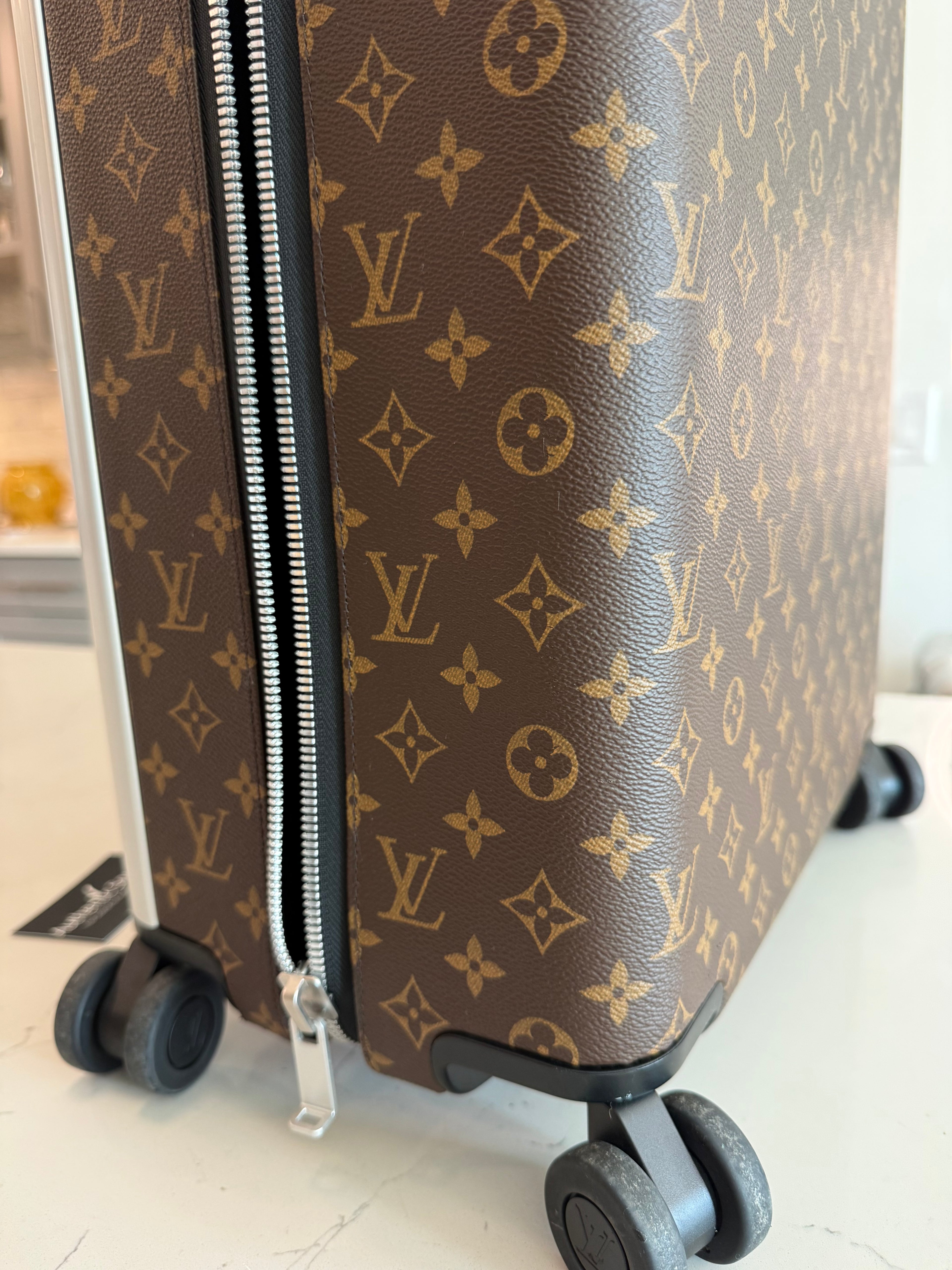 Louis Vuitton Horizon 55 Macassar