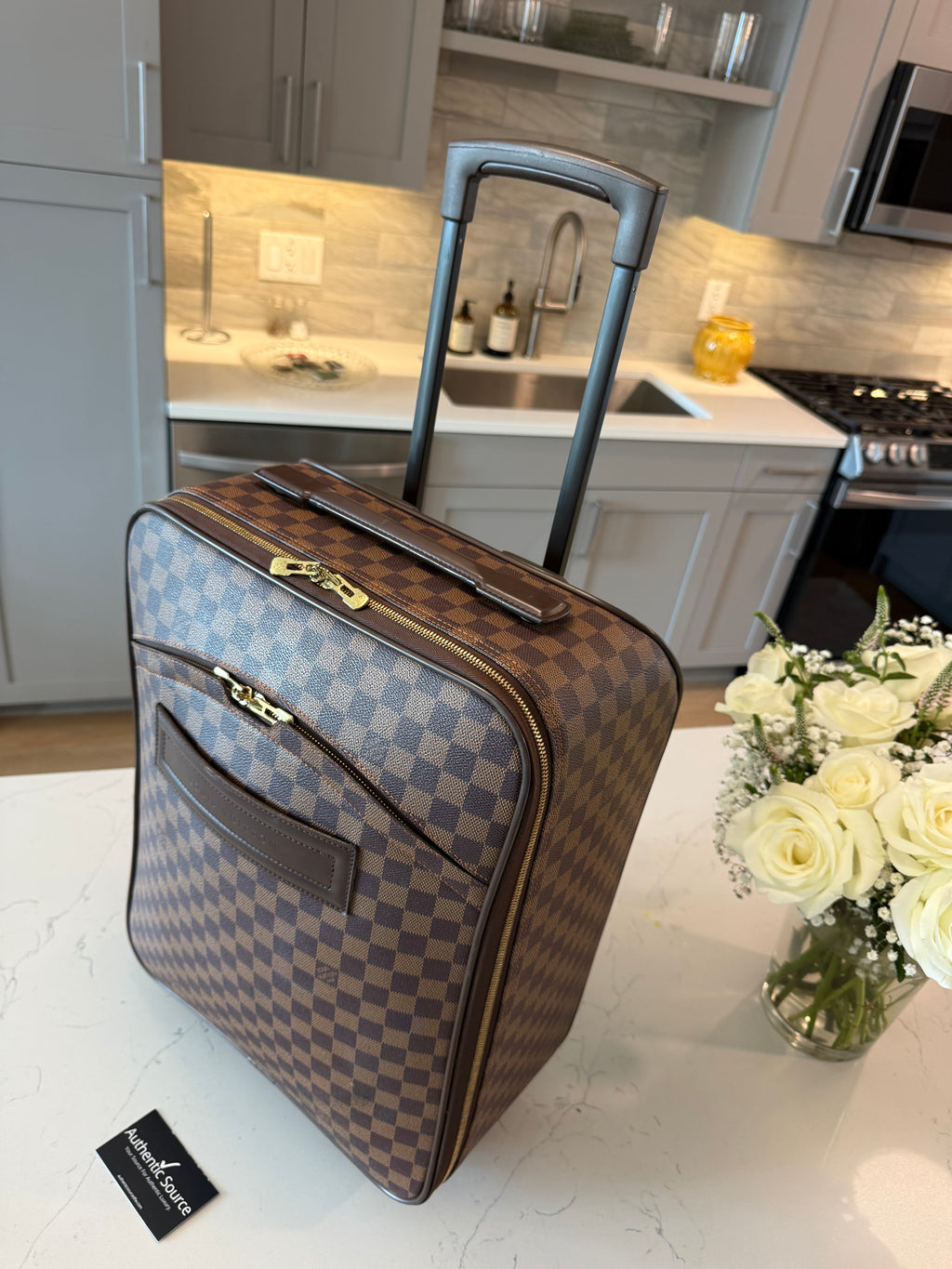 Louis Vuitton Pegase 45 Rolling Luggage DE