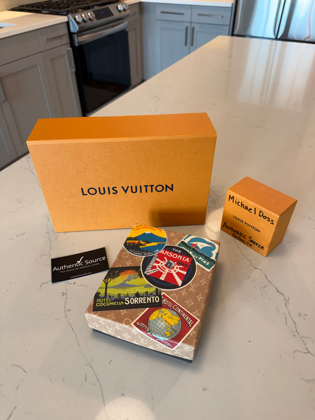 Louis Vuitton Collectors Hotel Post Cards/Stickers 2