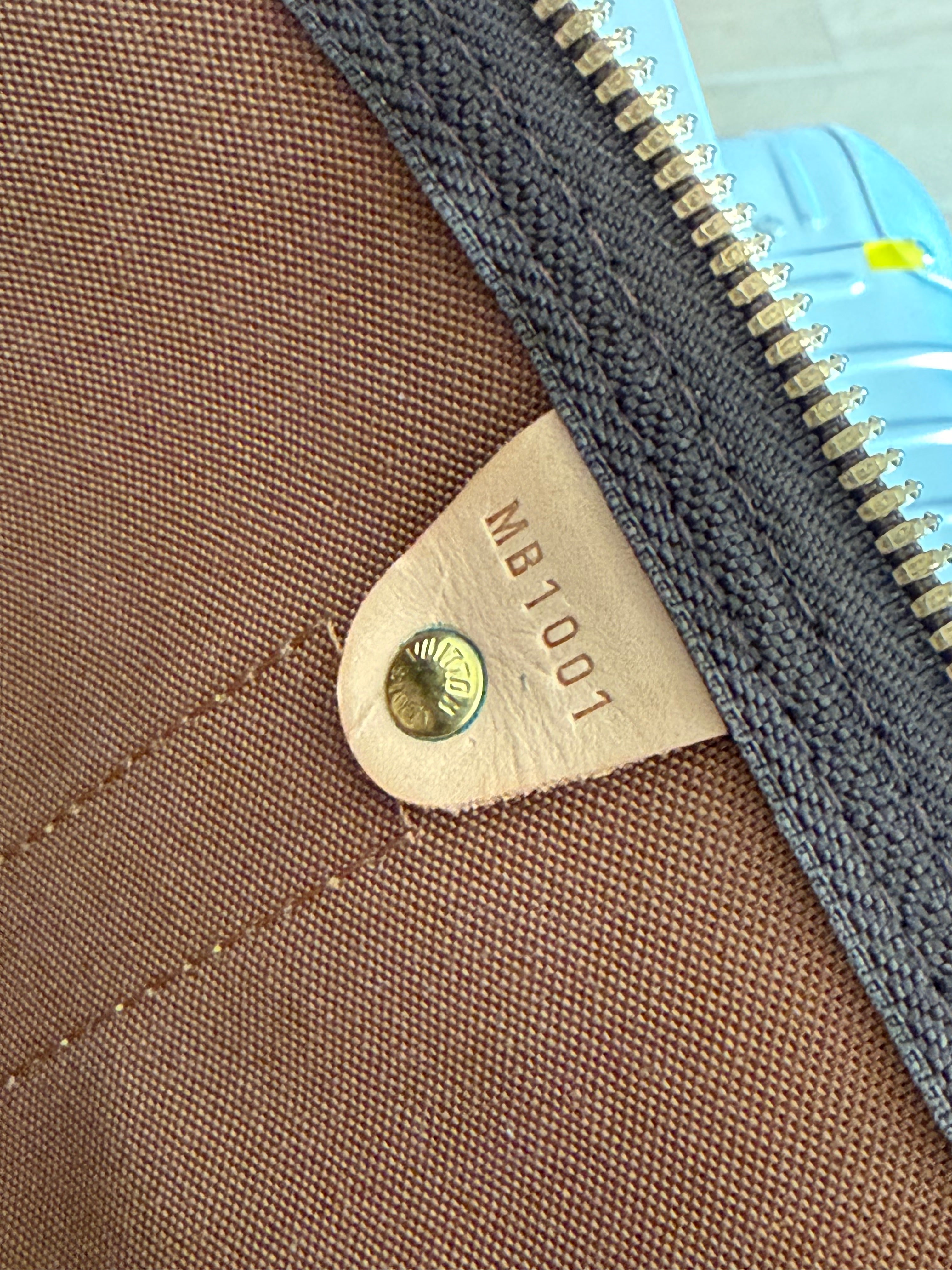 Louis Vuitton Keepall 55 Bandouliere