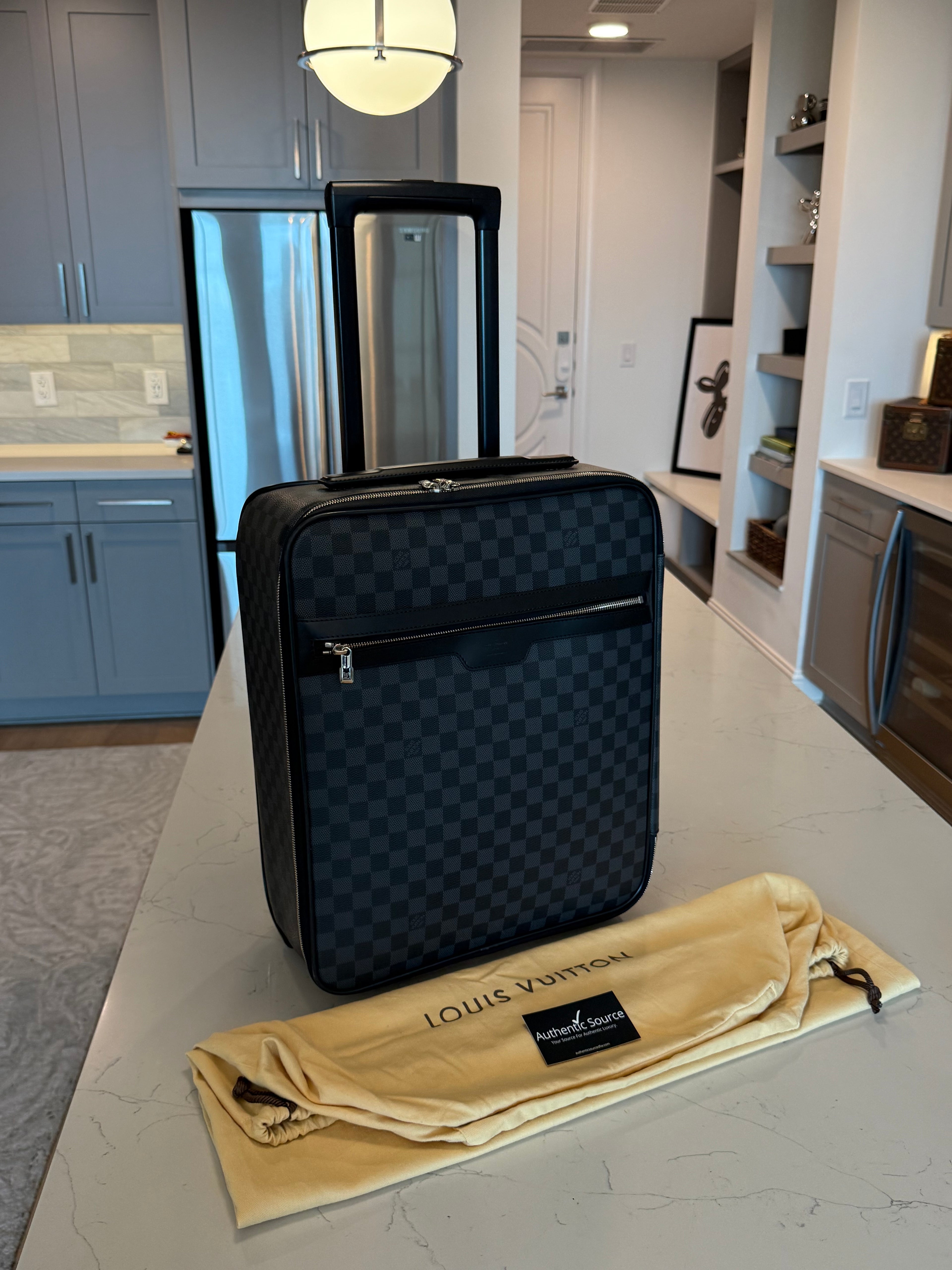 Louis Vuitton Pegase 45 Damier Graphite
