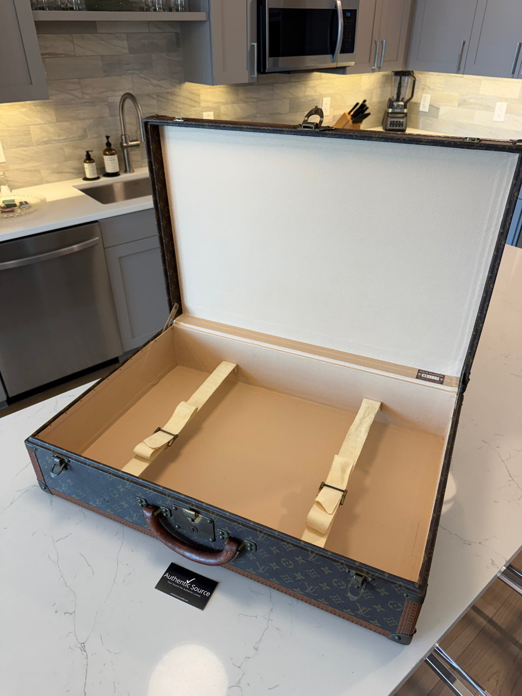 Louis Vuitton Bisten 70 Trunk