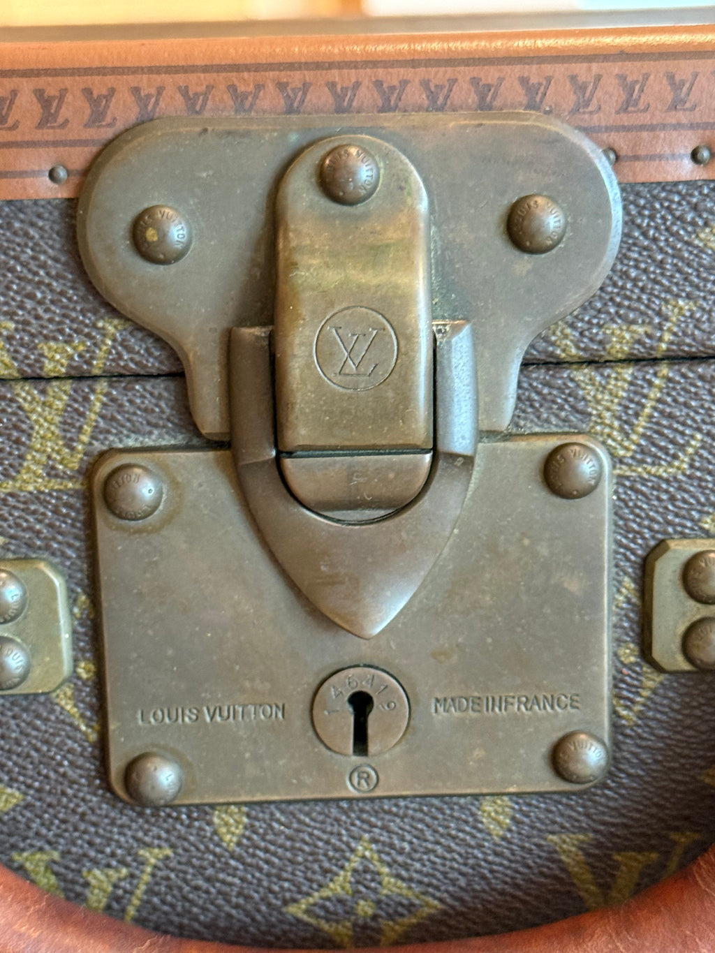 Louis Vuitton Bisten 70 Trunk
