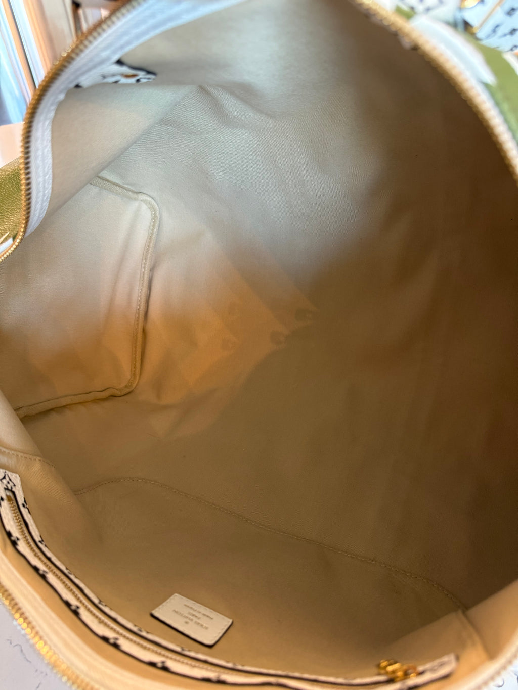 Louis Vuitton Keepall 50 Bandouliere Giant Khaki