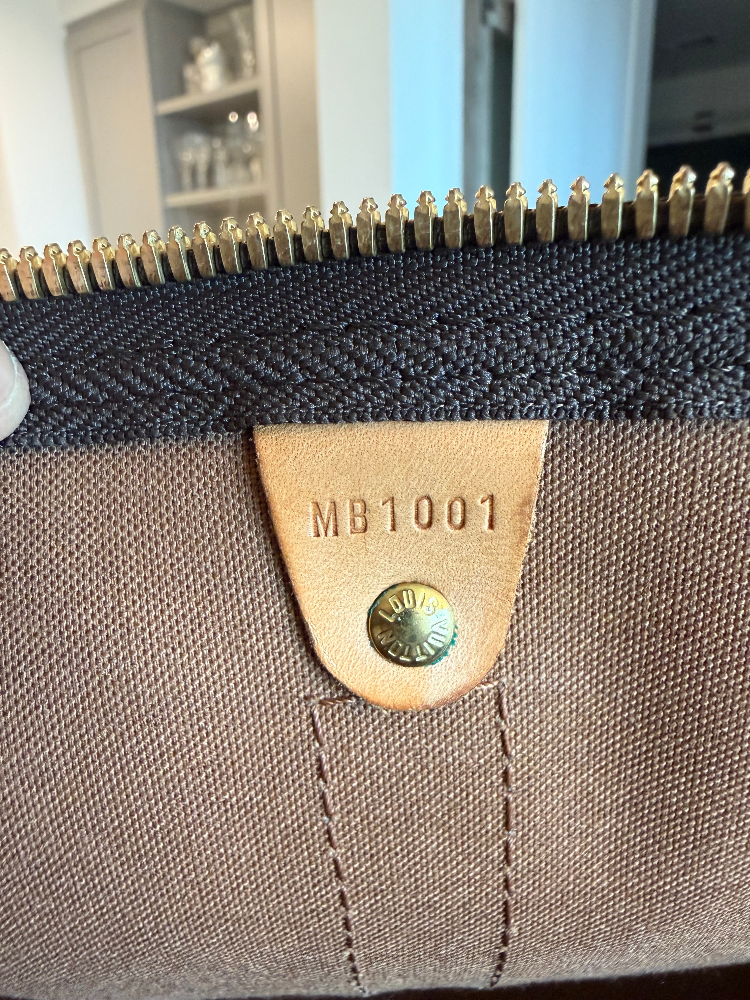 Louis Vuitton Keepall 55 Bandouliere