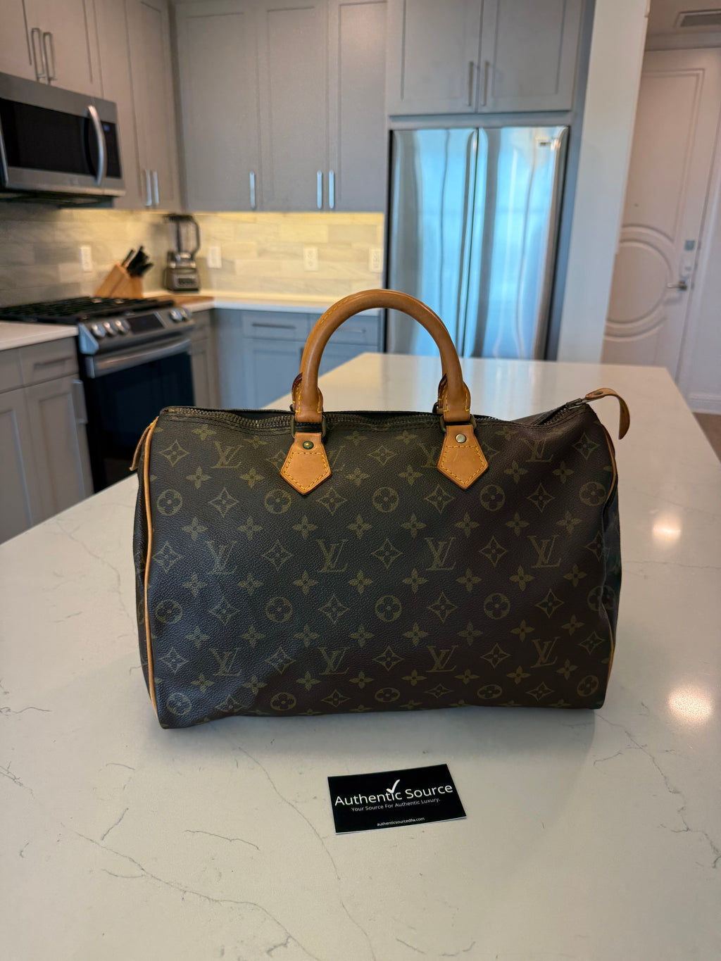 Louis Vuitton Speedy 35