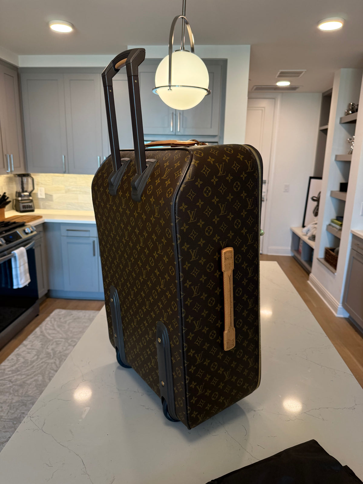 Louis Vuitton Pegase 70 Rolling Luggage