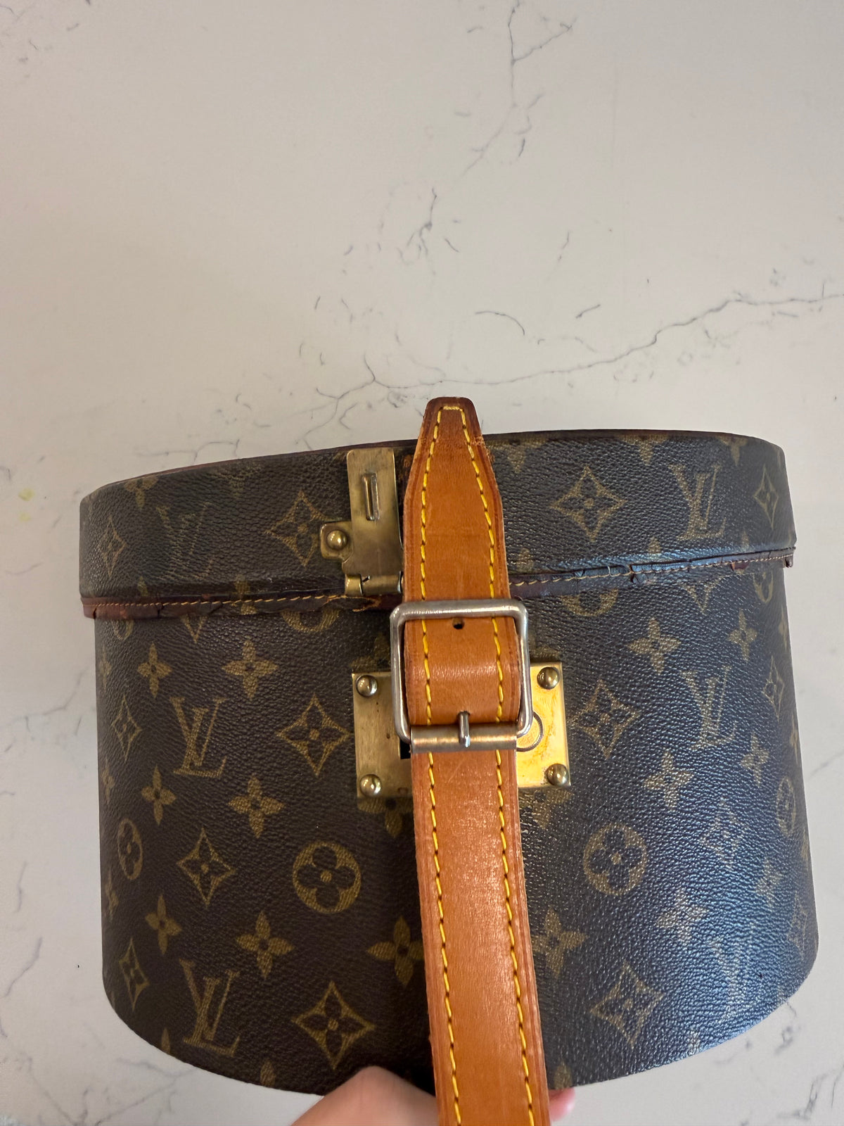 Louis Vuitton Boite Champeau 30