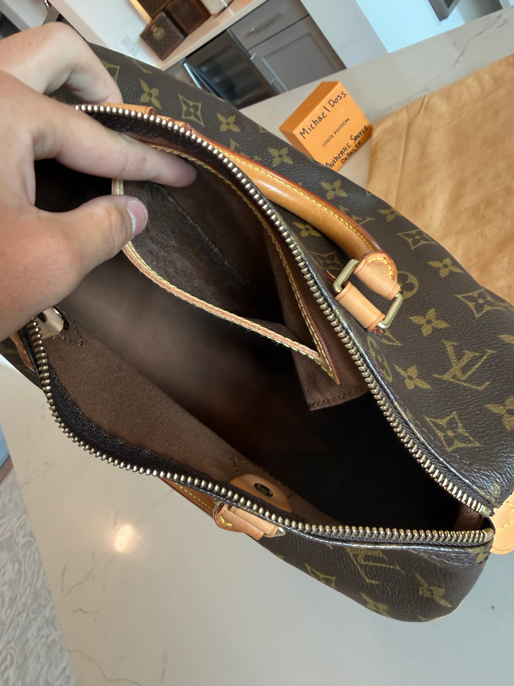 Louis Vuitton Speedy 30