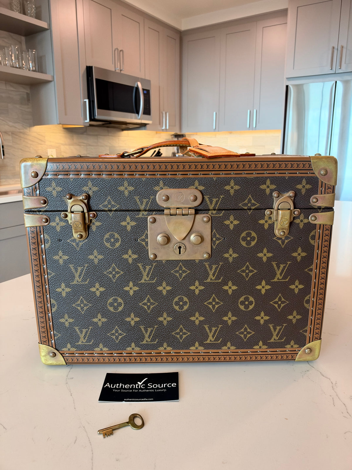 Louis Vuitton Boite Pharmacie Trunk