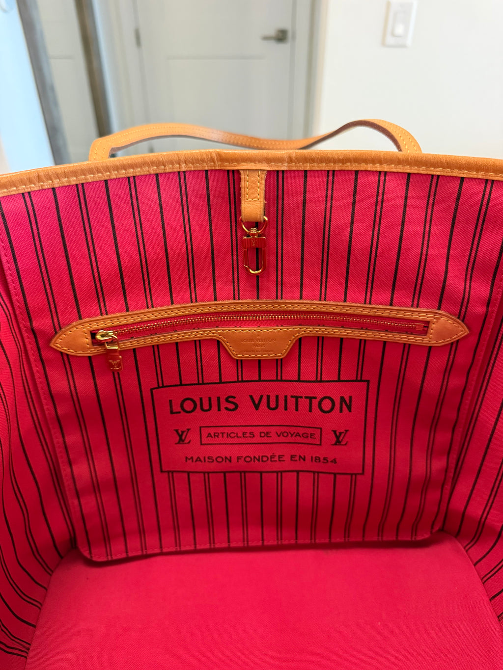 Louis Vuitton Neverfull MM Love Lock Limited Edition