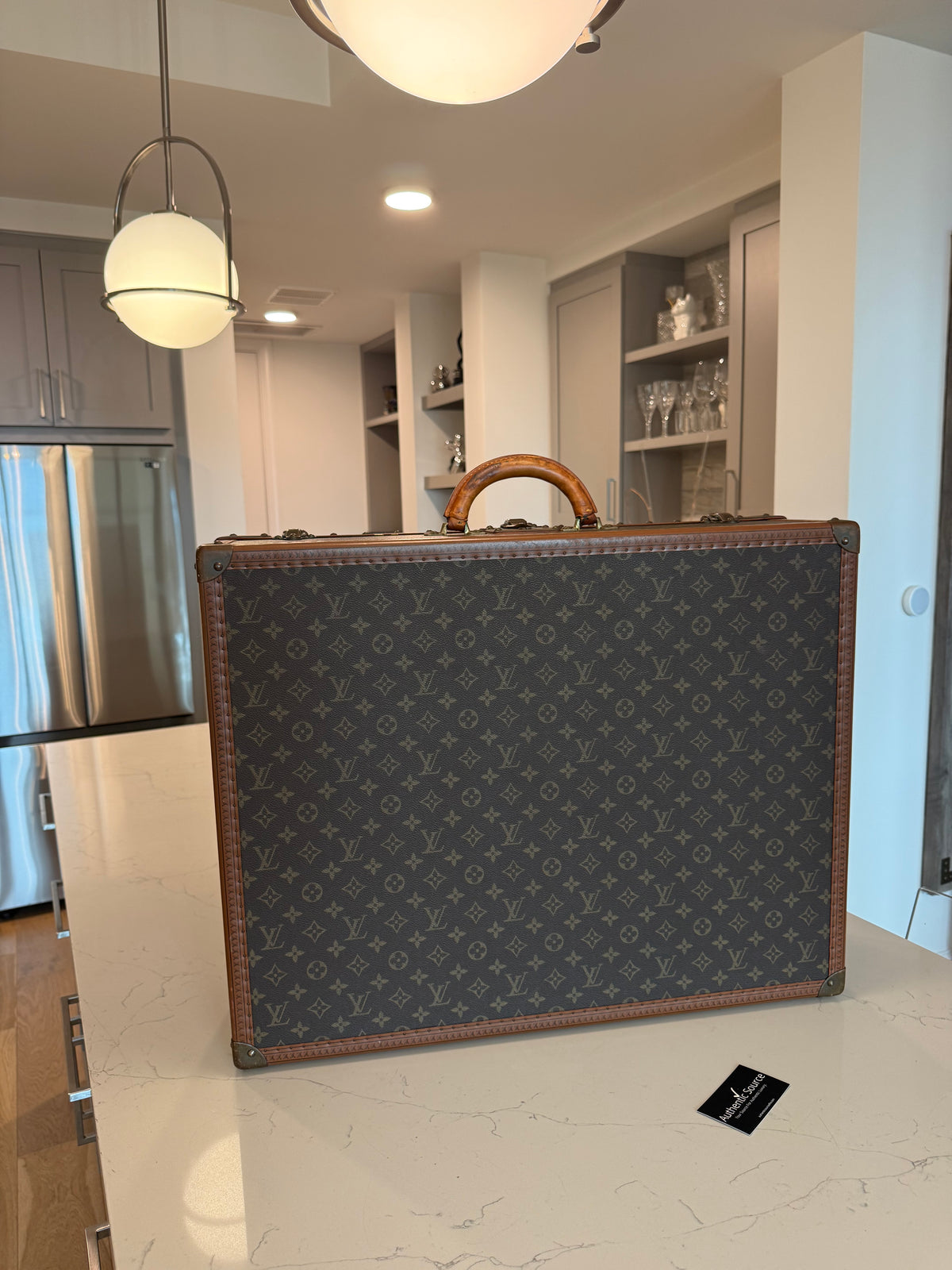 Rare Alzer Trunk