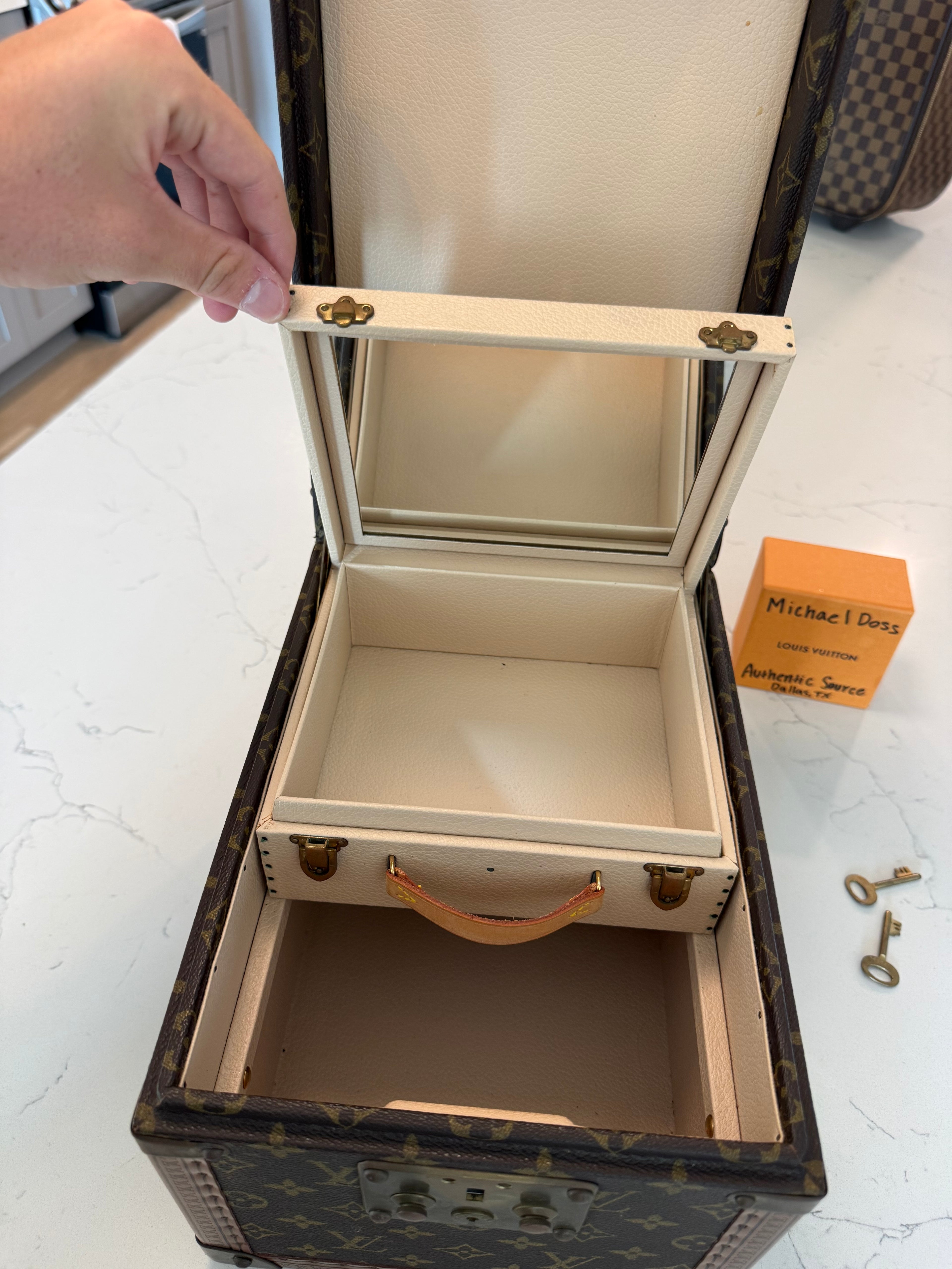 Louis Vuitton Boite Falcons Vanity Trunk