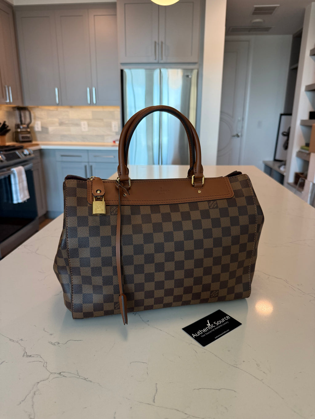 Louis Vuitton Greenwich DE