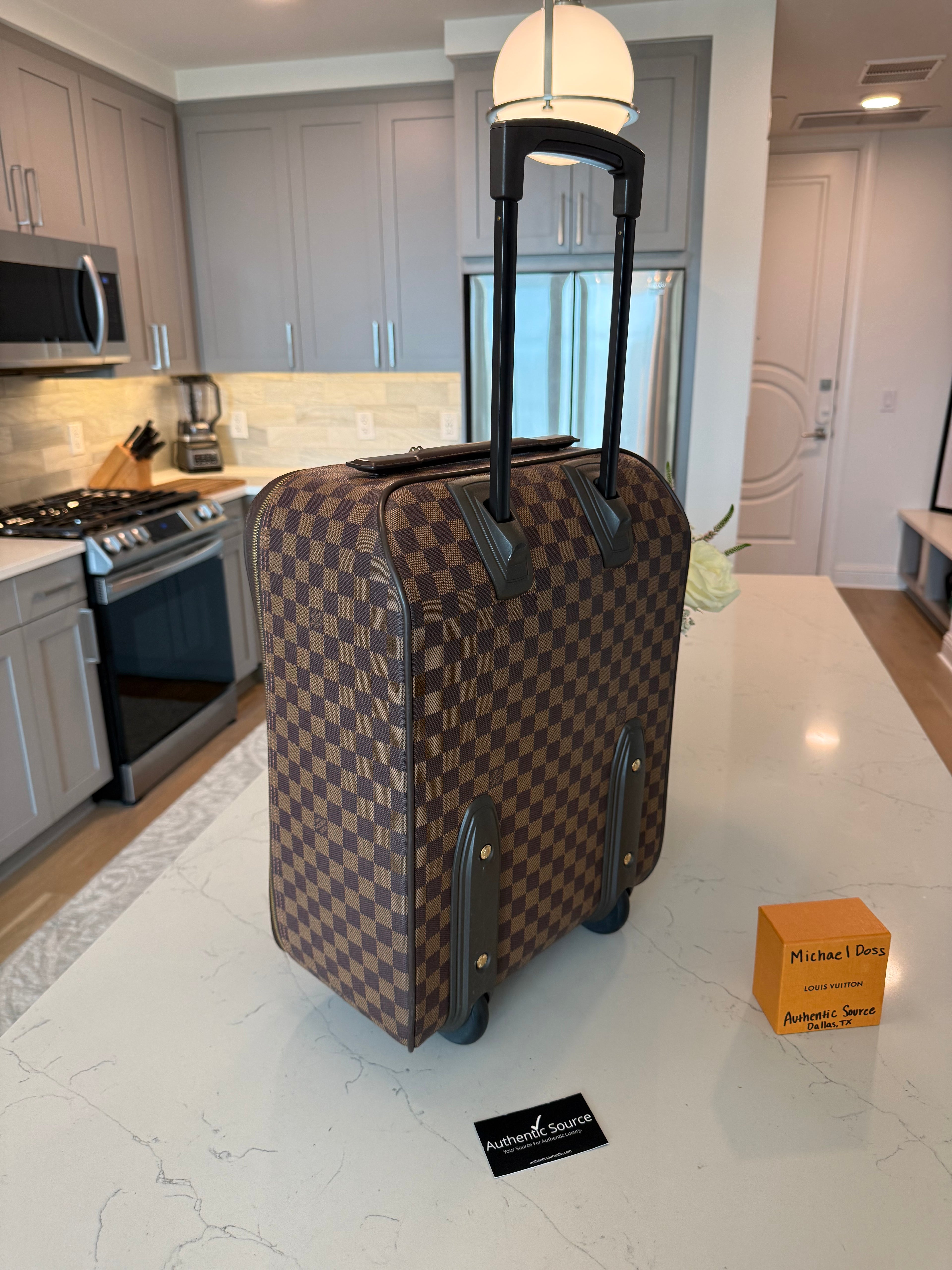 Louis Vuitton Pegase 45 Rolling Luggage DE