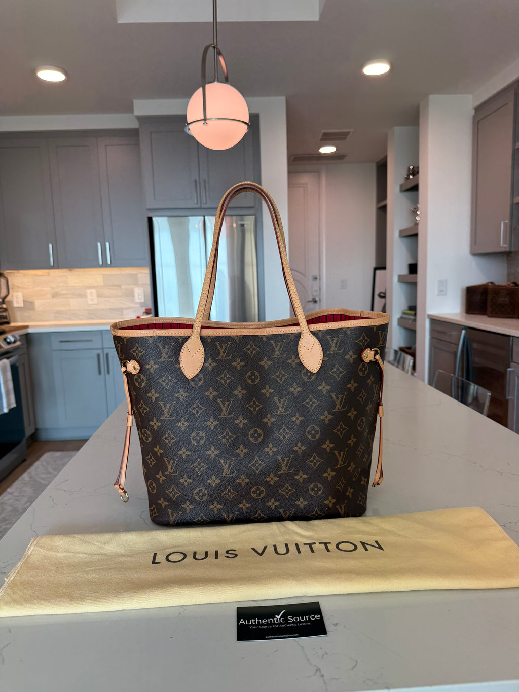 Louis Vuitton Neverfull MM