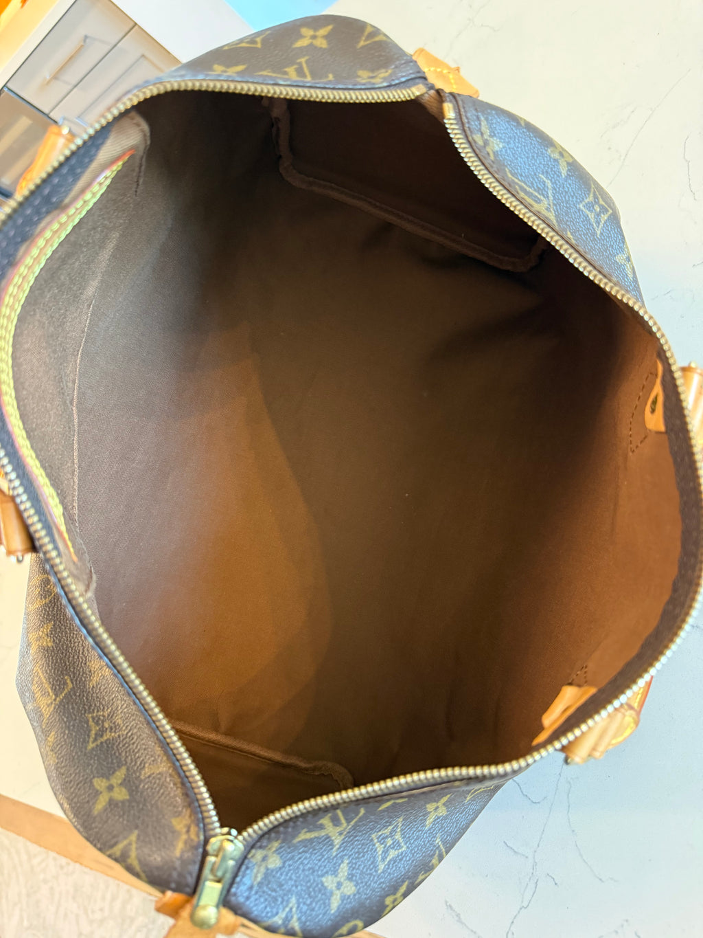 Louis Vuitton Speedy 40 Monogram