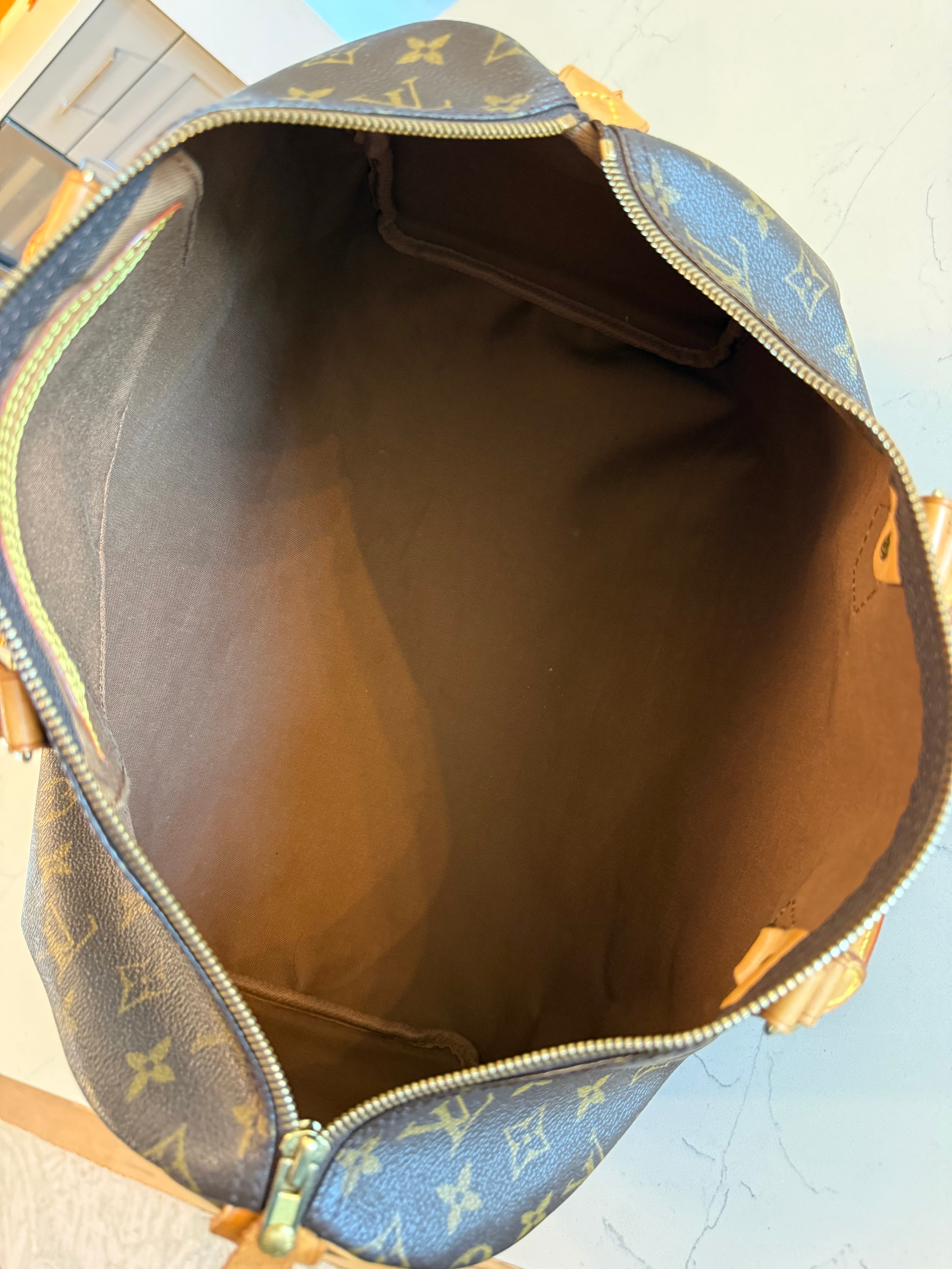 Louis Vuitton Speedy 40 Monogram