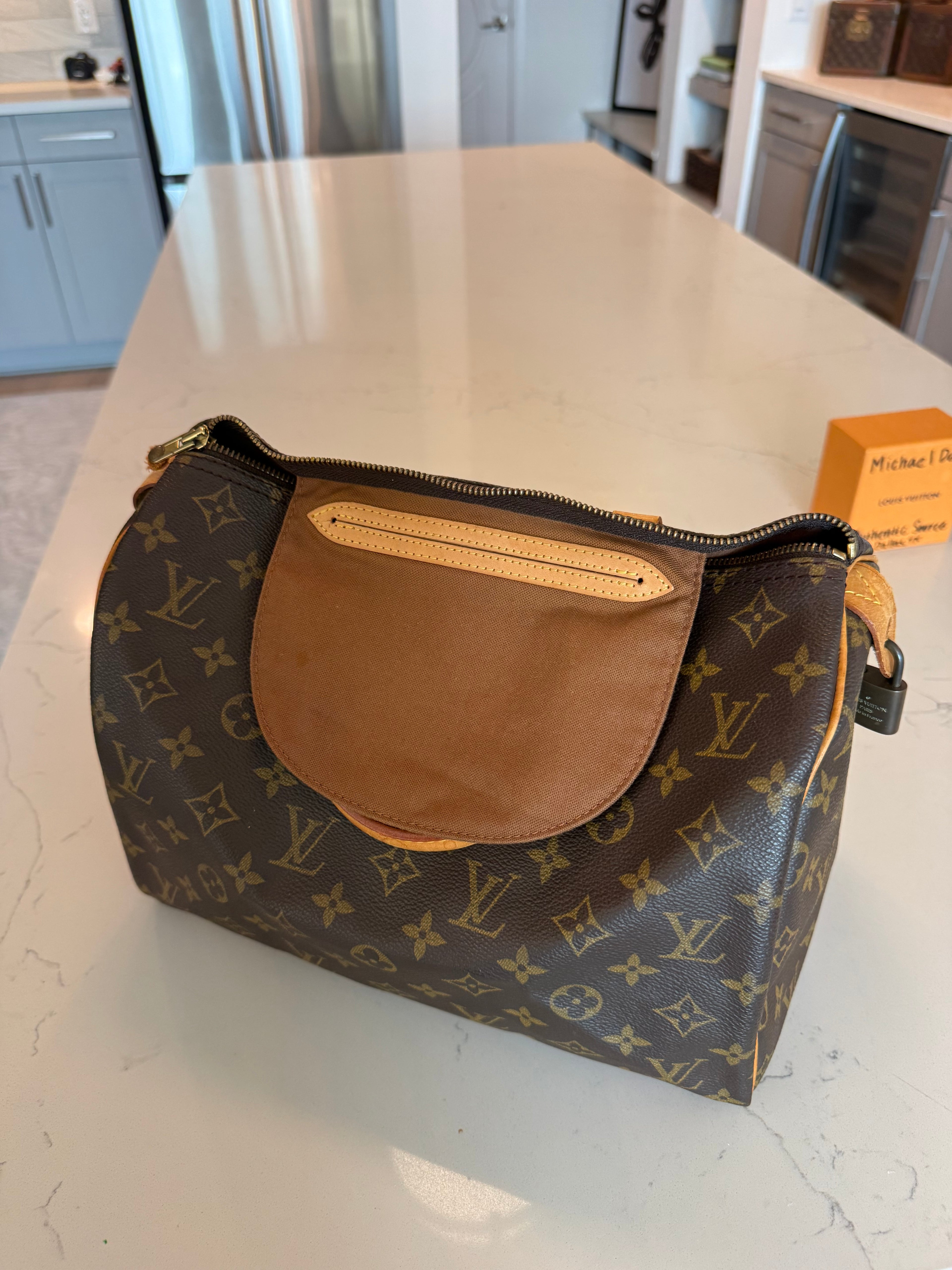 Louis Vuitton Speedy 30