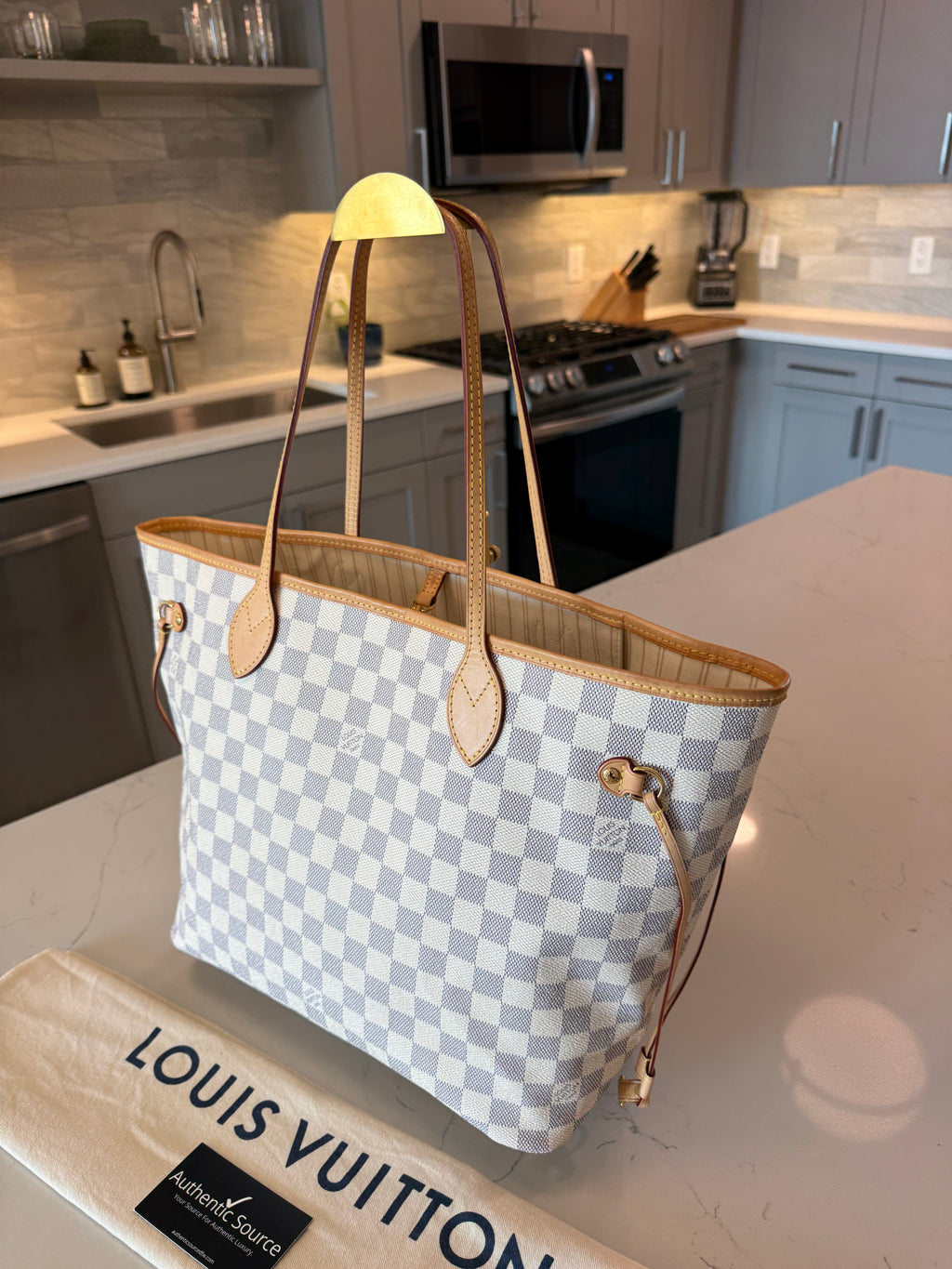 Louis Vuitton Neverfull MM Damier Azur