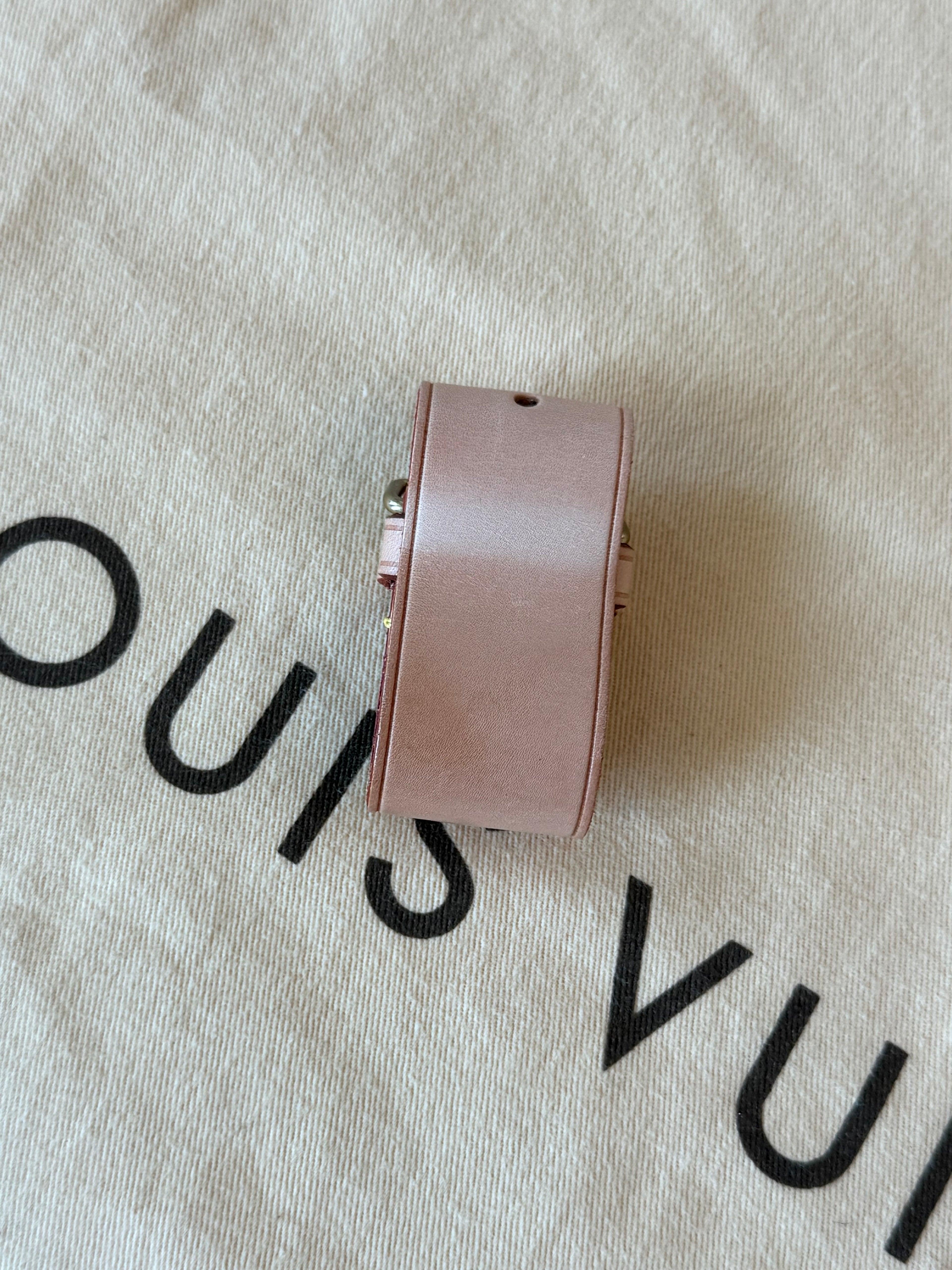 Louis Vuitton Poignet Handle Holder