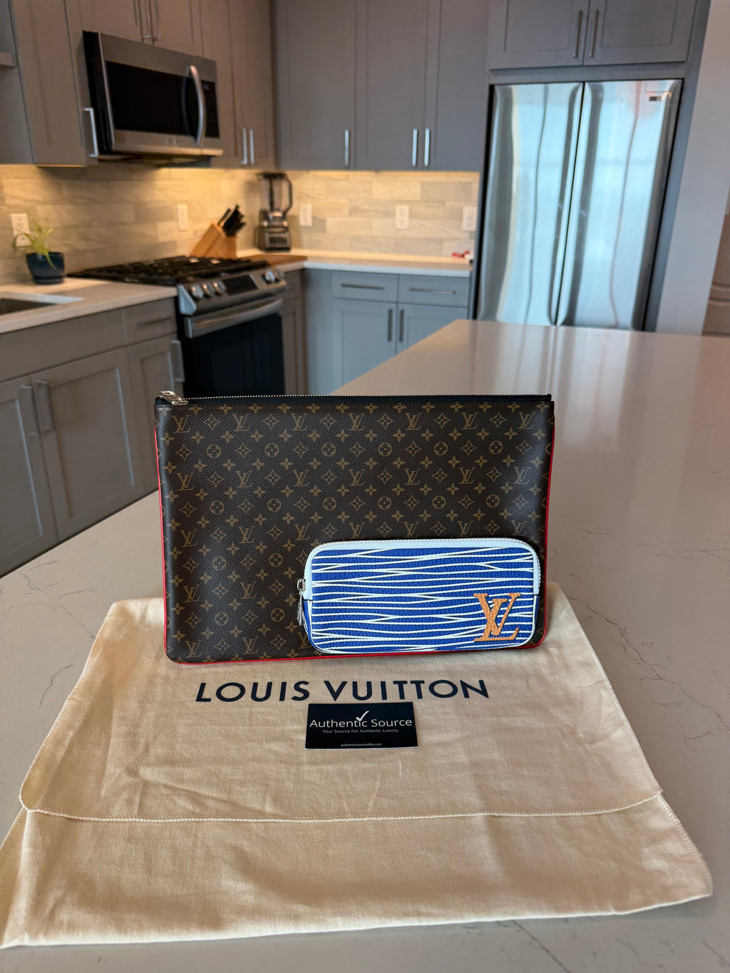 Louis Vuitton Monogram A4 Multipocket Pochette