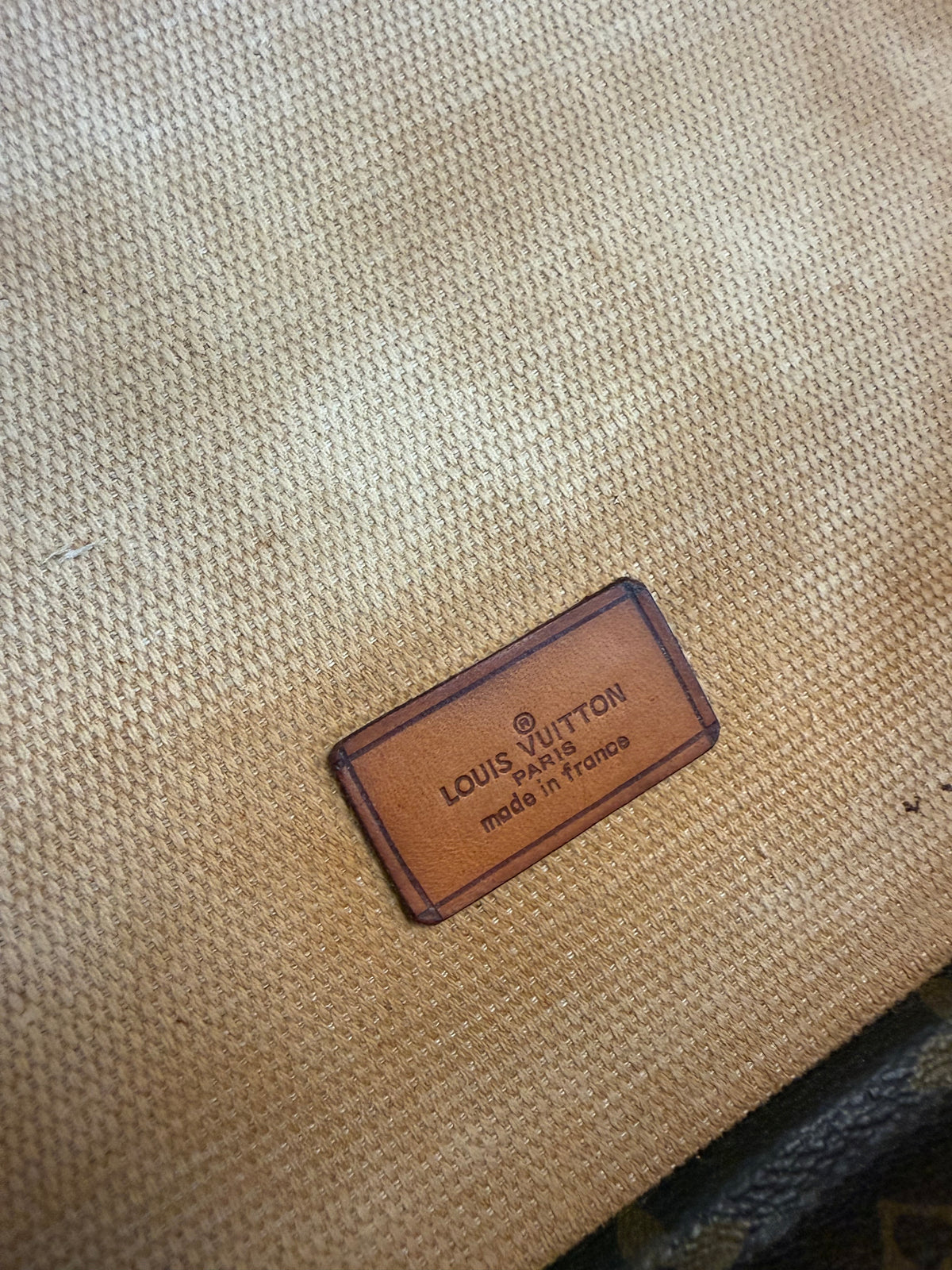 Louis Vuitton Boite Champeau 30