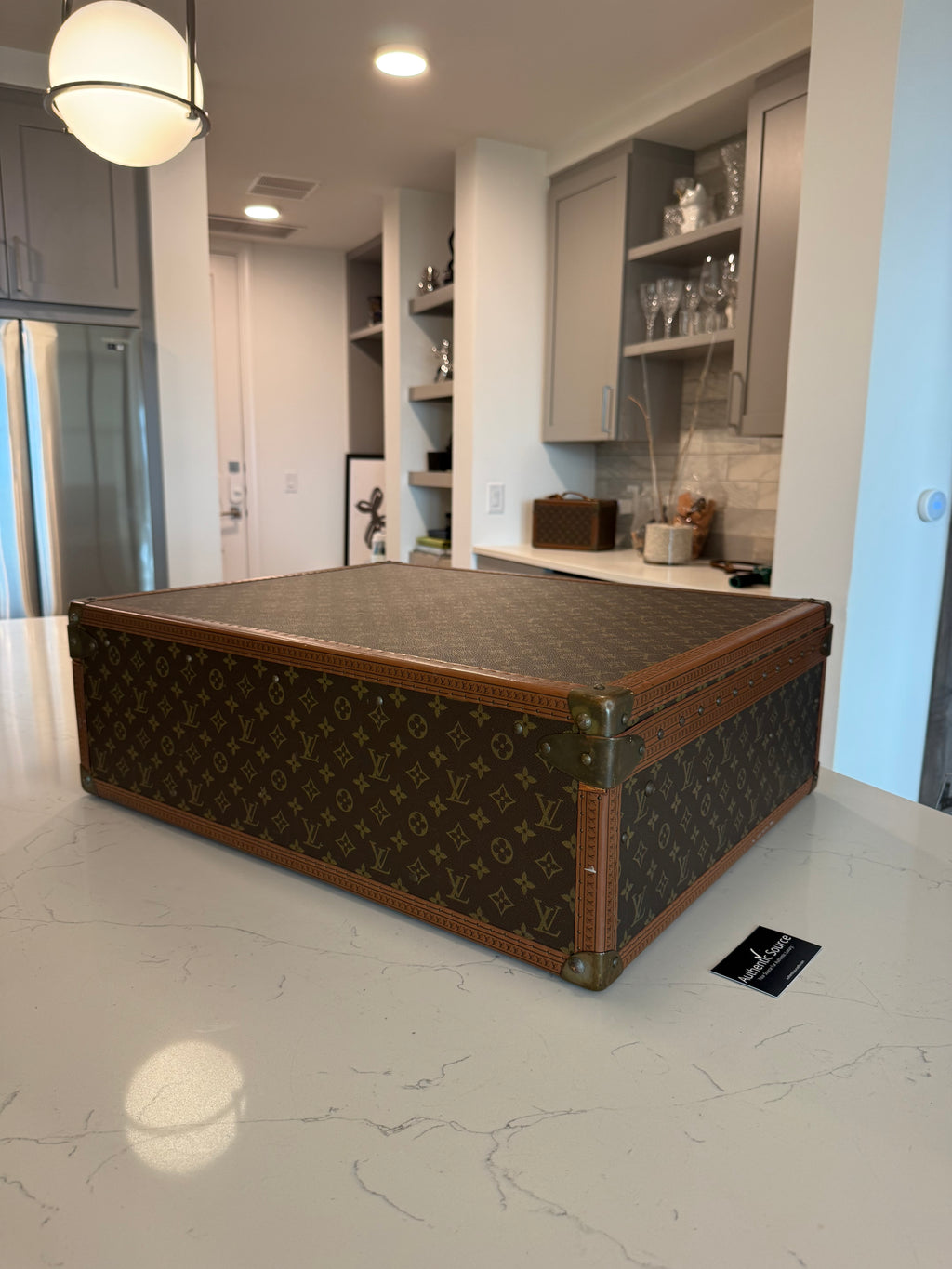 Rare Alzer Trunk