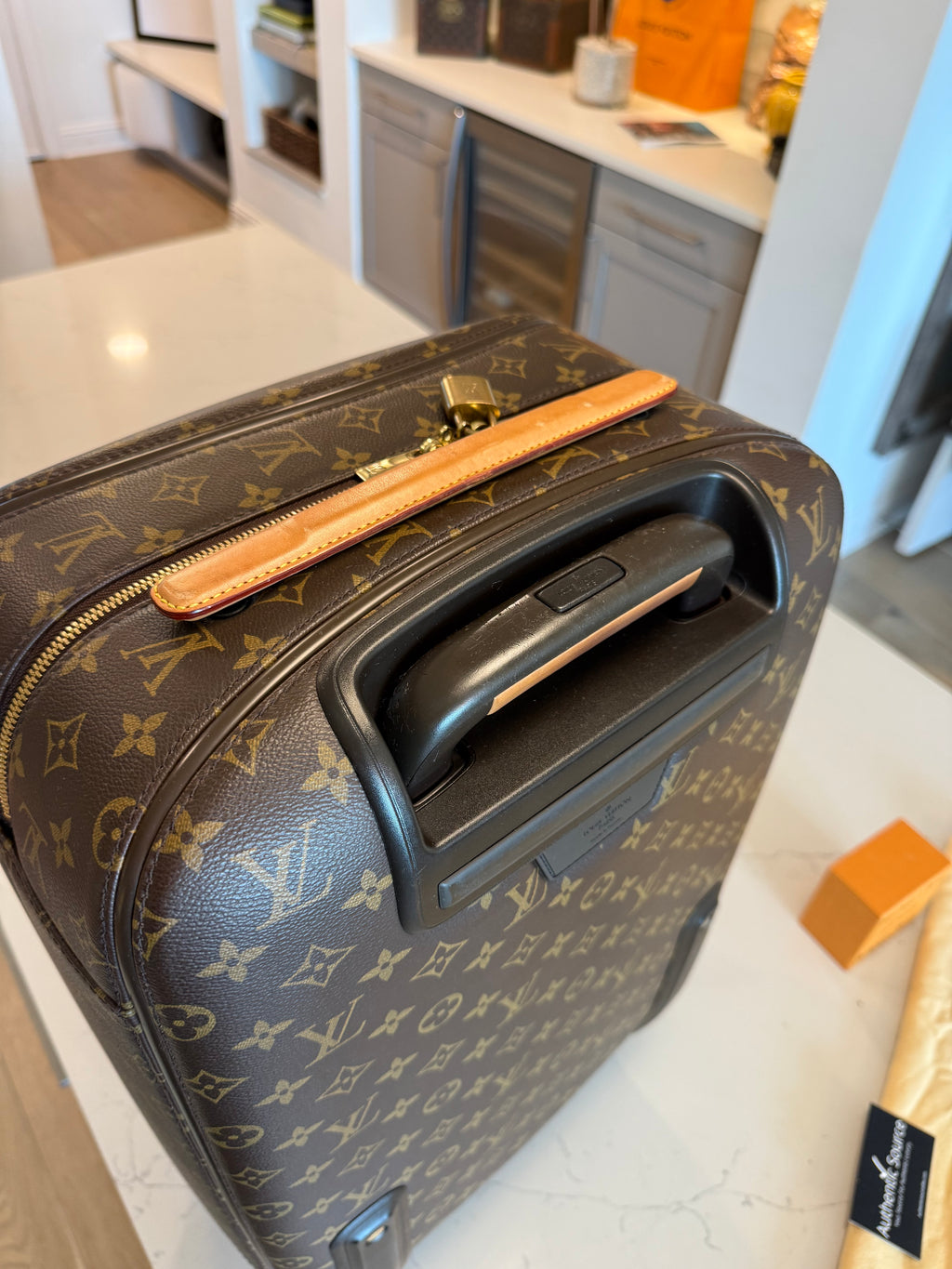 Louis Vuitton Zephyr 55