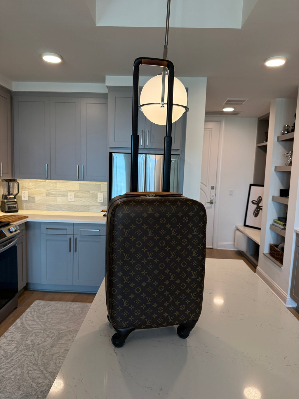 Louis Vuitton Zephyr 55