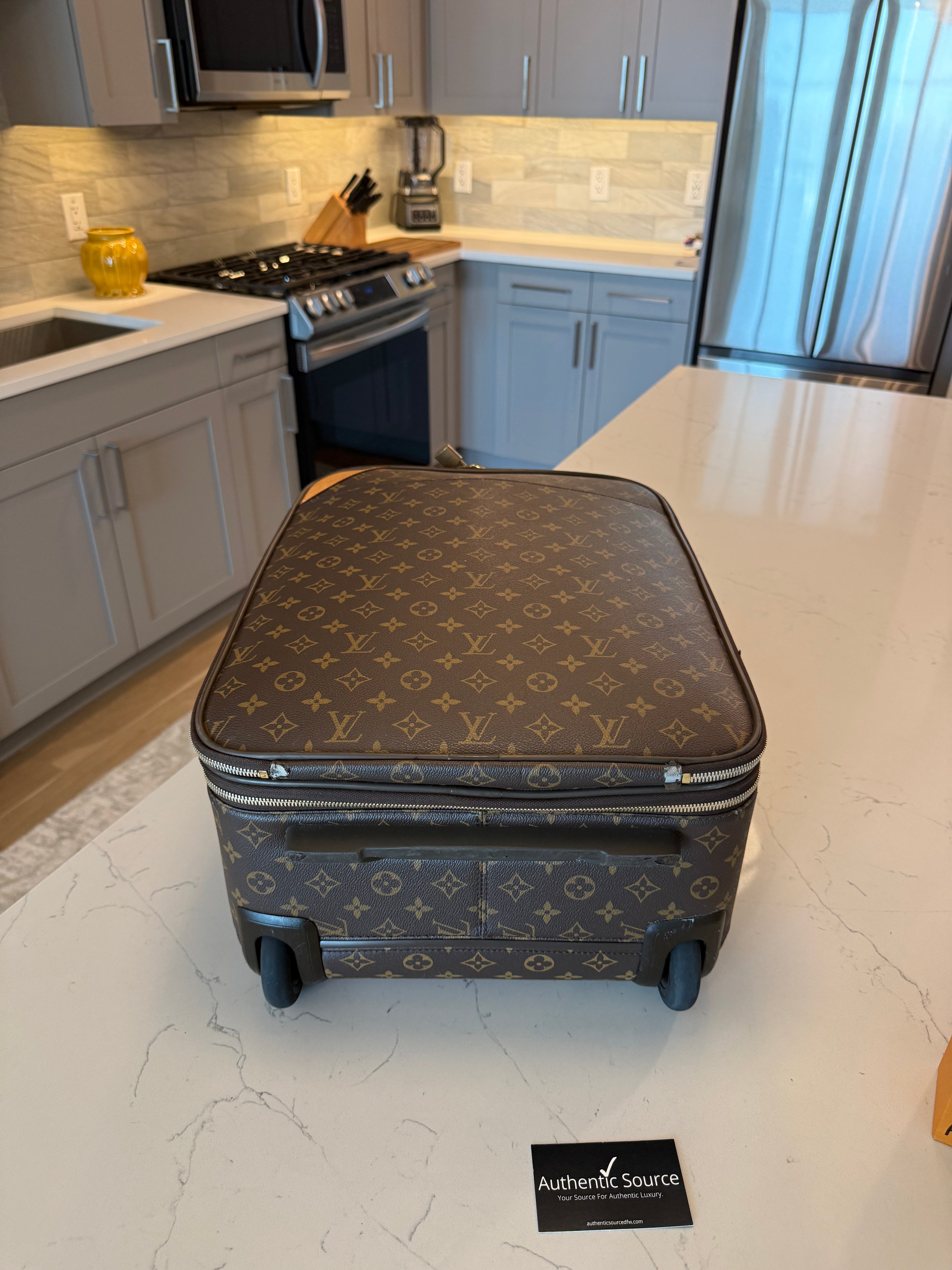 Pegase 55 Business Rolling Luggage