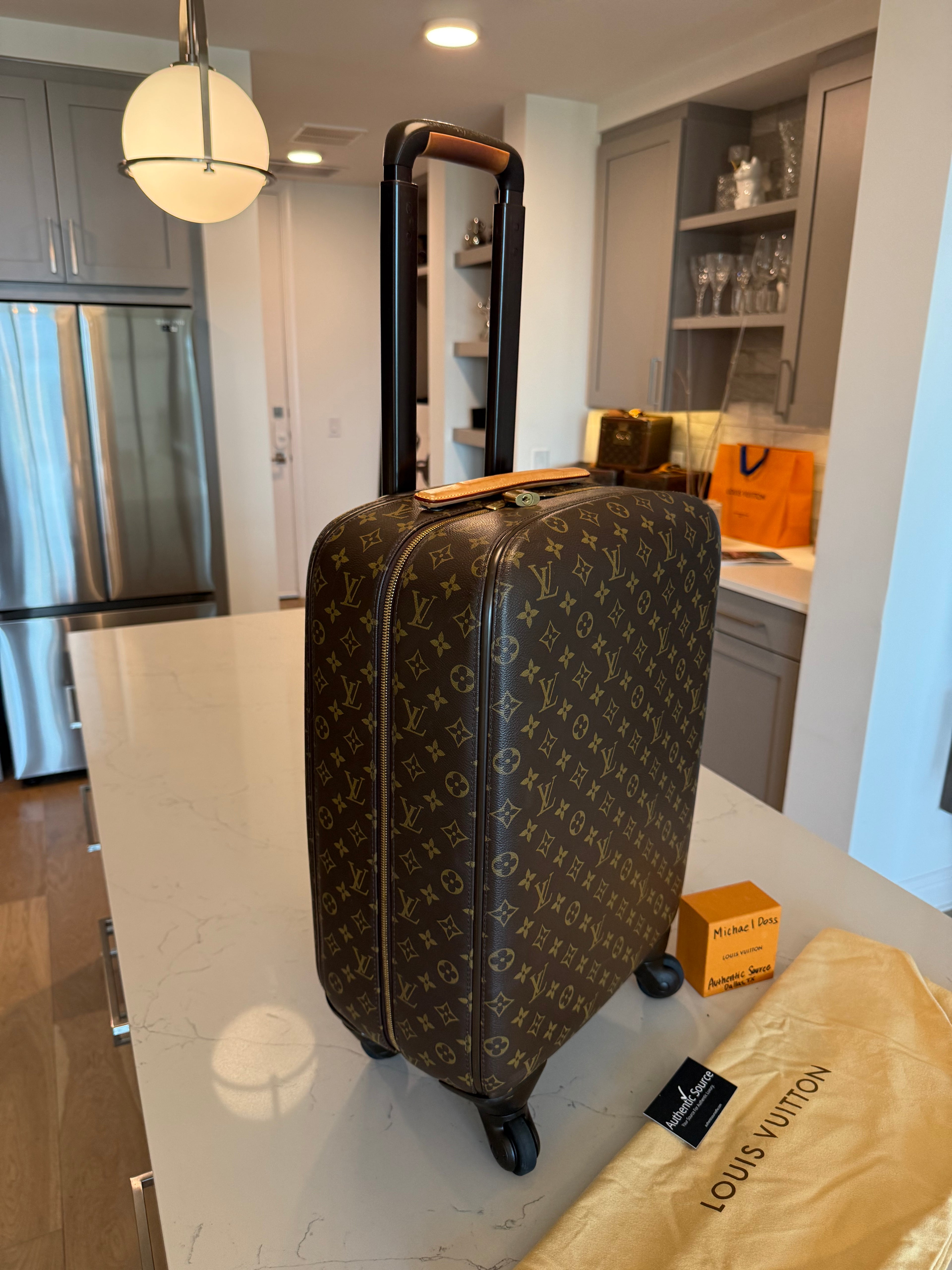 Louis Vuitton Zephyr 55