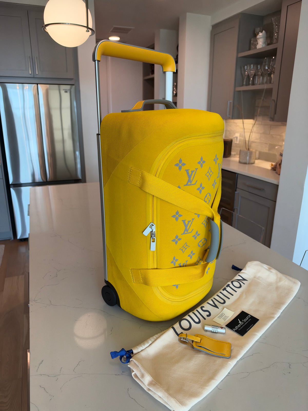 Louis Vuitton Soft Horizon Rolling Luggage