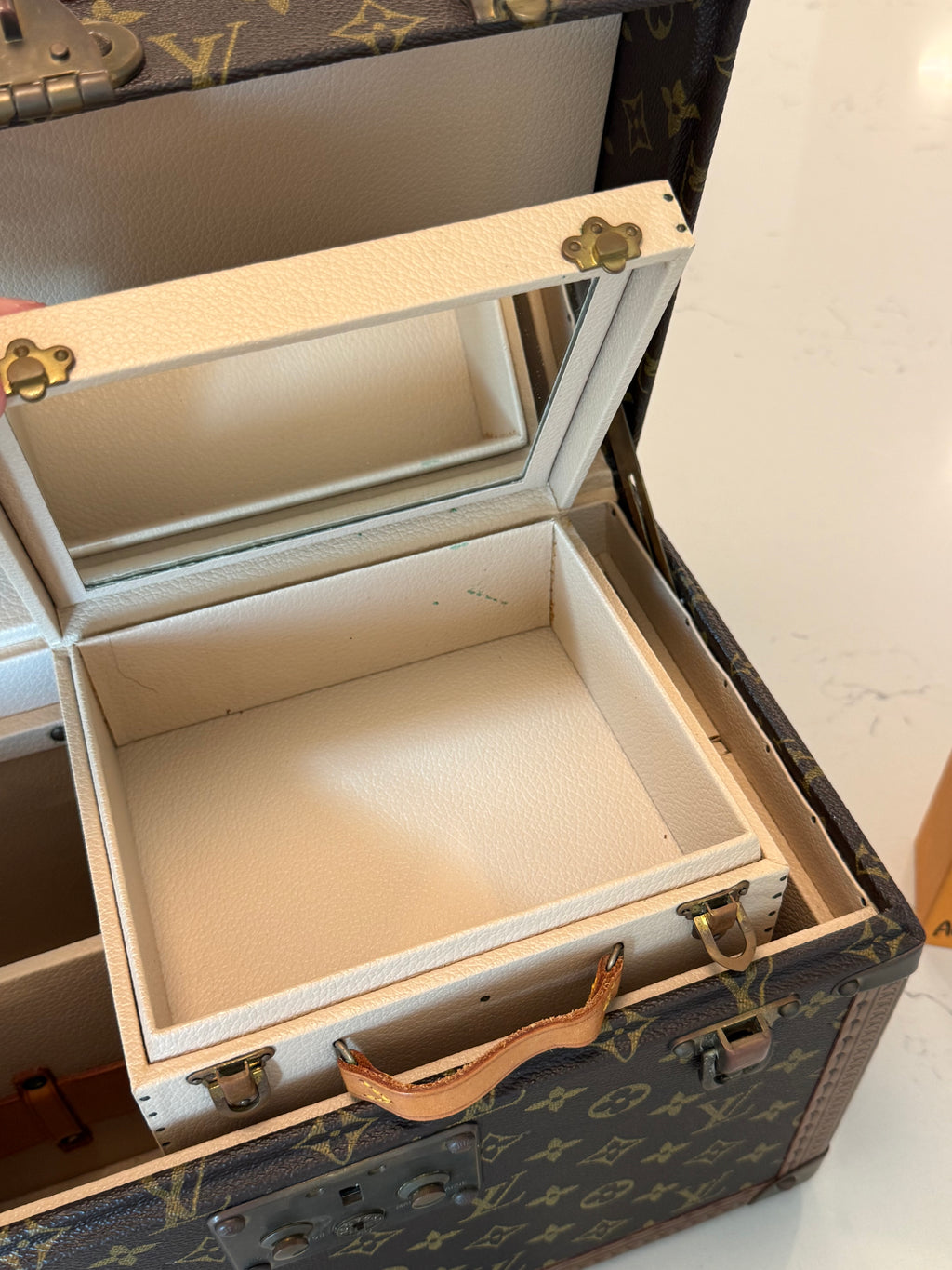 Louis Vuitton Boite Pharmacie Trunk