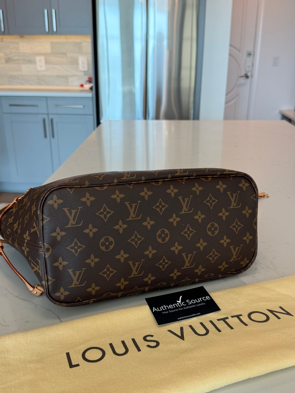 Louis Vuitton Neverfull MM