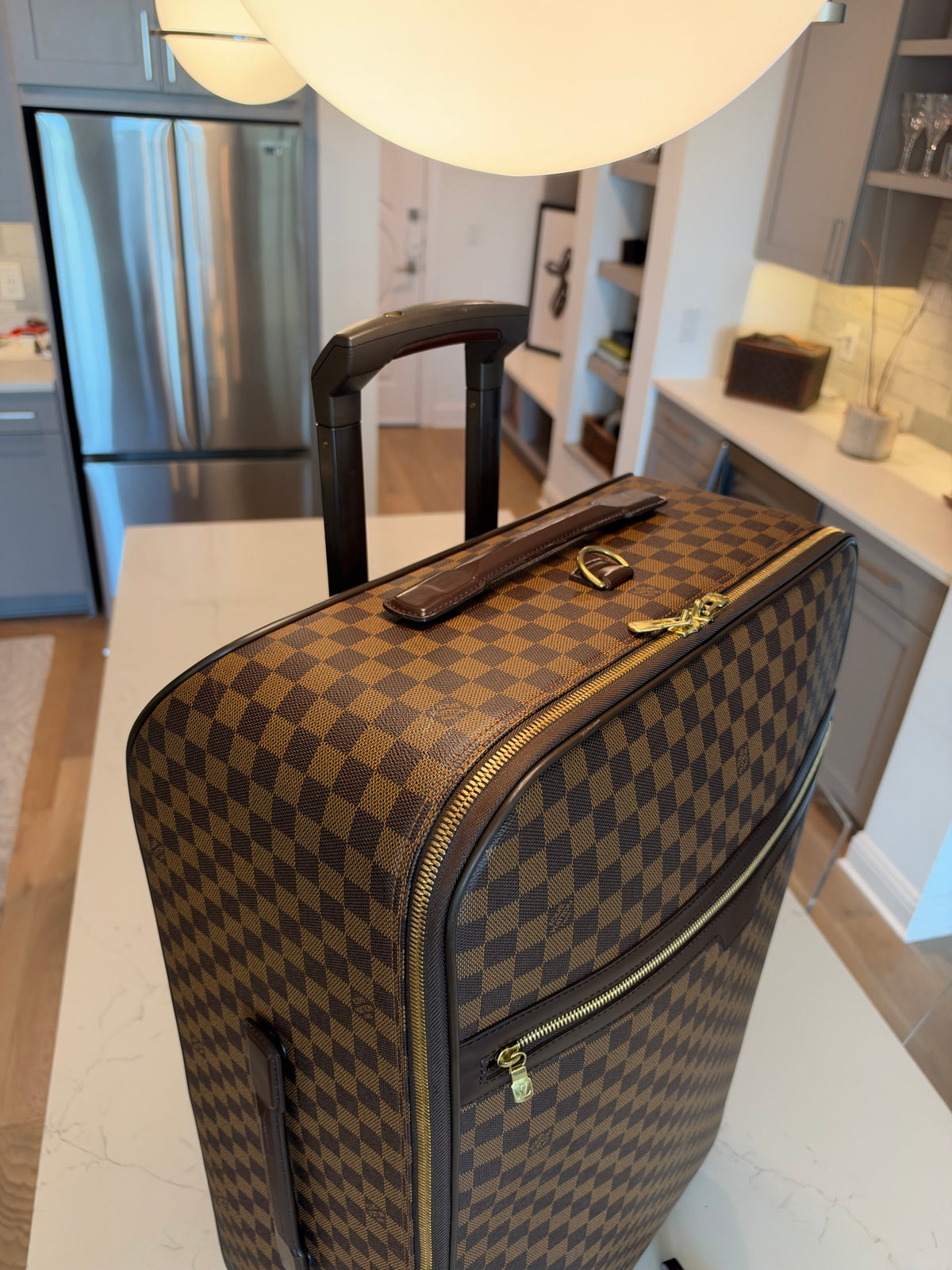 Louis Vuitton - Pegase 70 Rolling Luggage DE