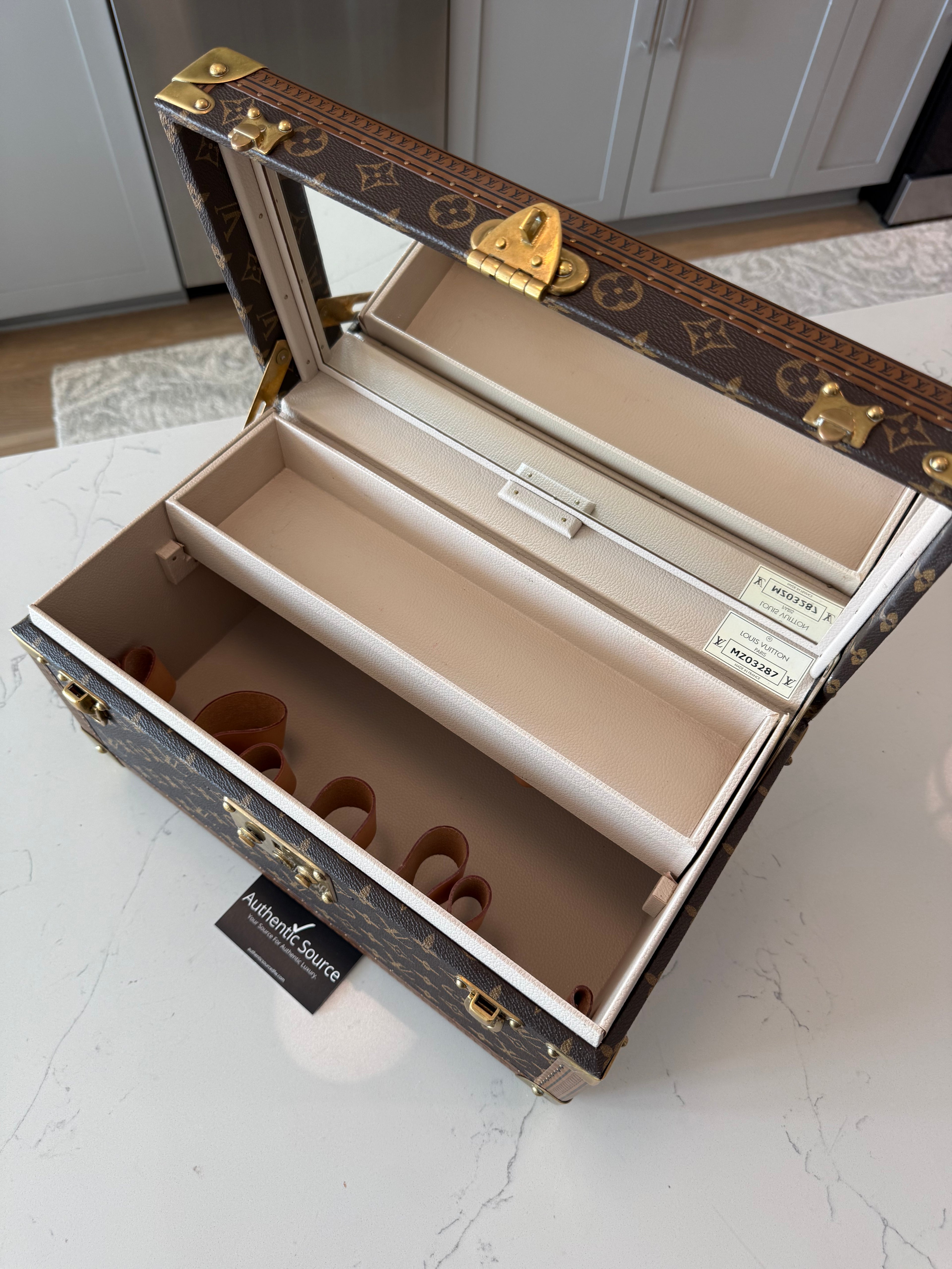 Louis Vuitton Boite Bouteilles Trunk