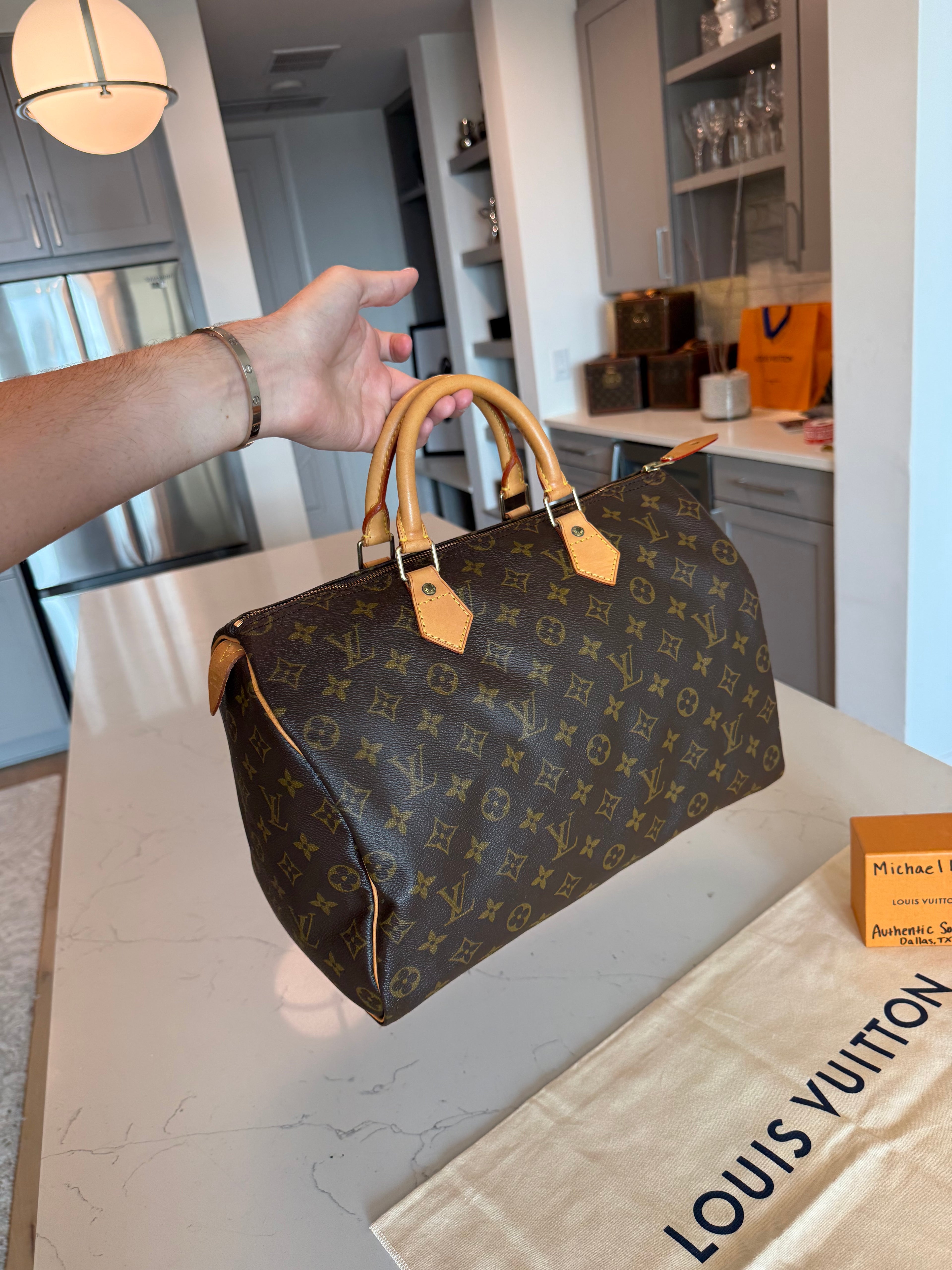 Louis Vuitton Speedy 35