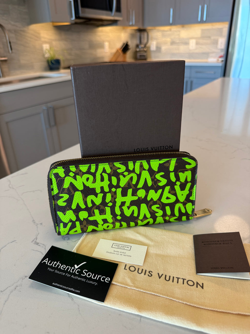 Louis Vuitton Green Graffiti Zippy Wallet, Stephen Sprouse