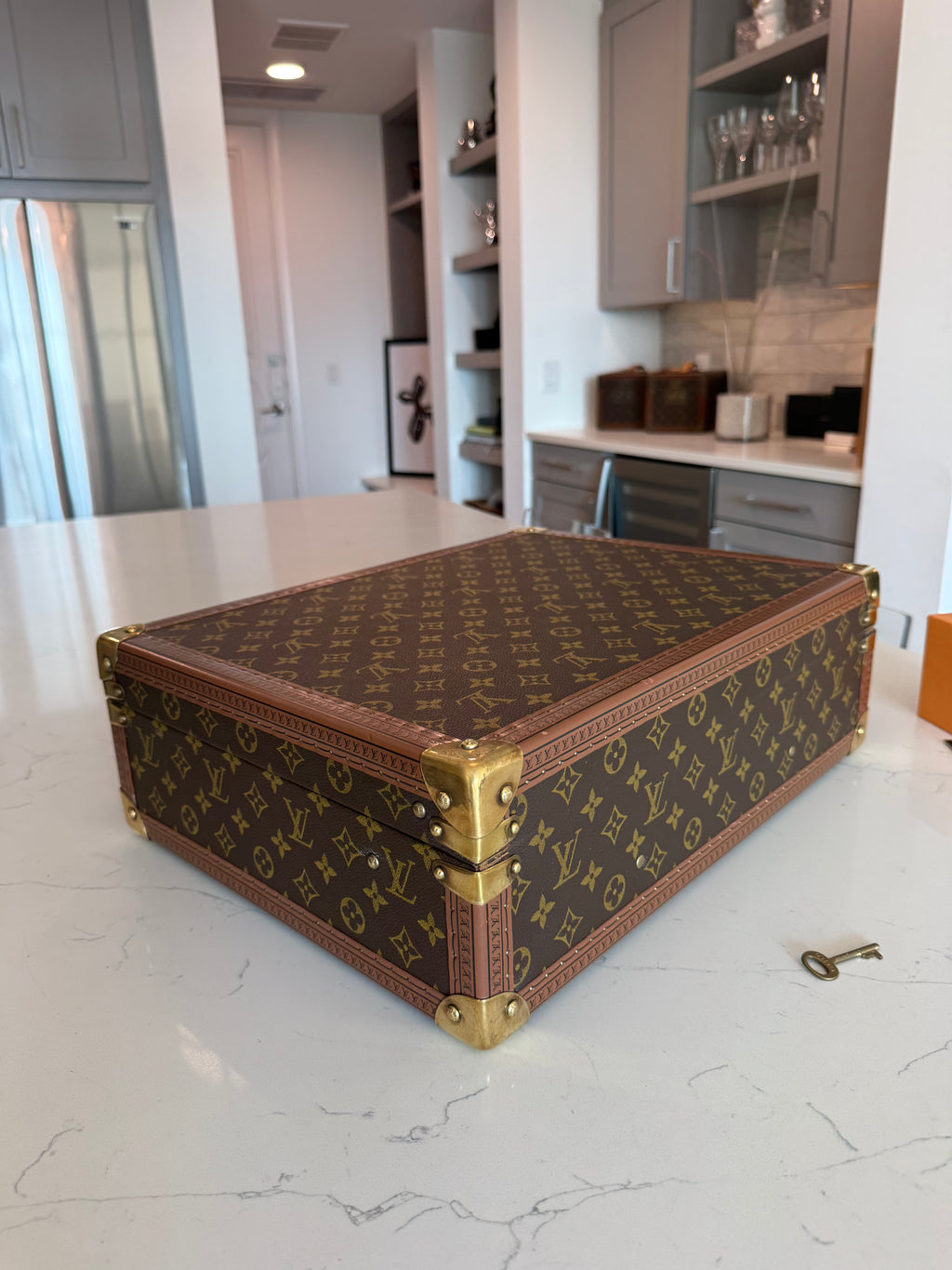 Louis Vuitton Cotteville 45