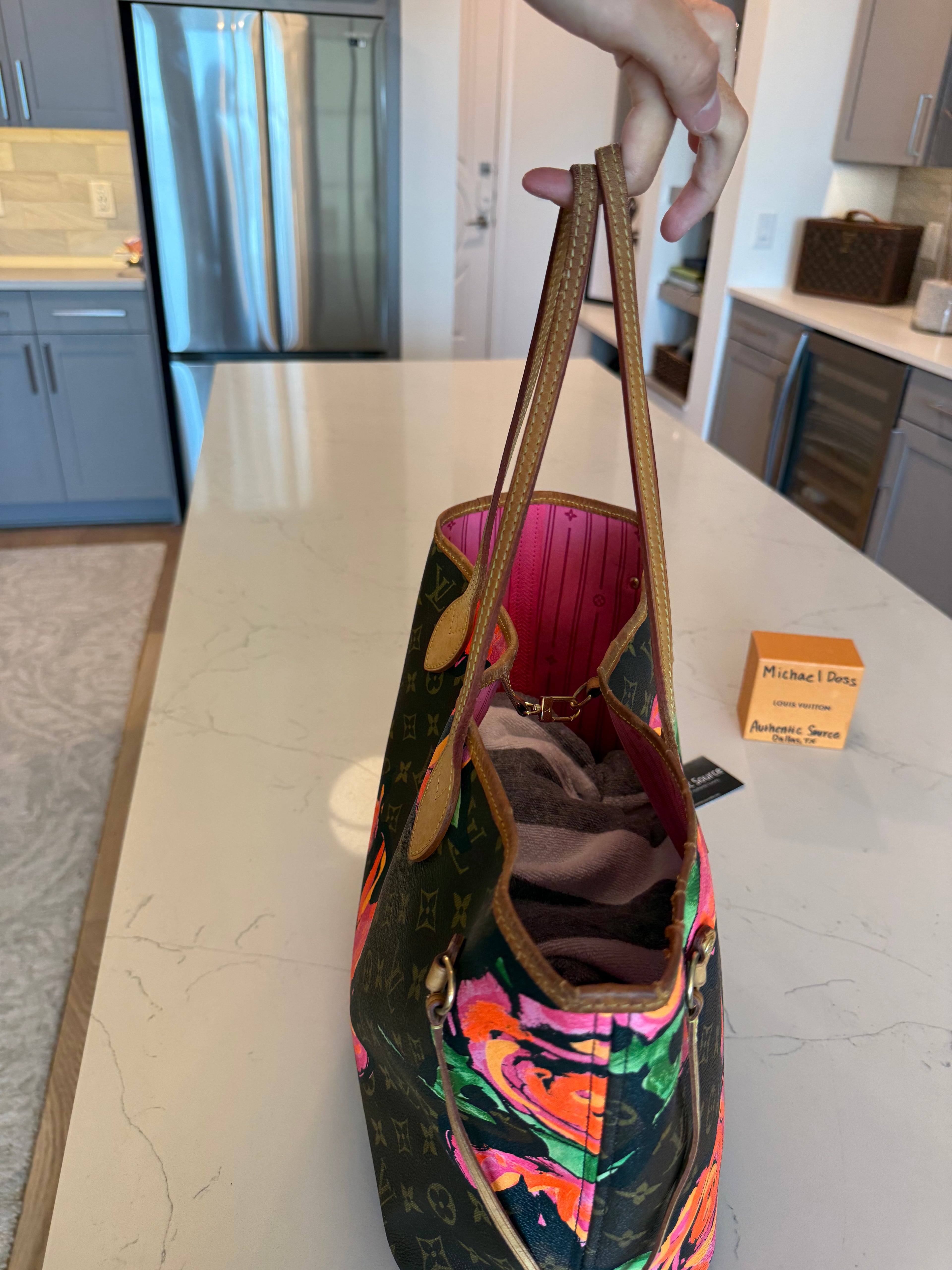 Louis Vuitton Neverfull MM Roses