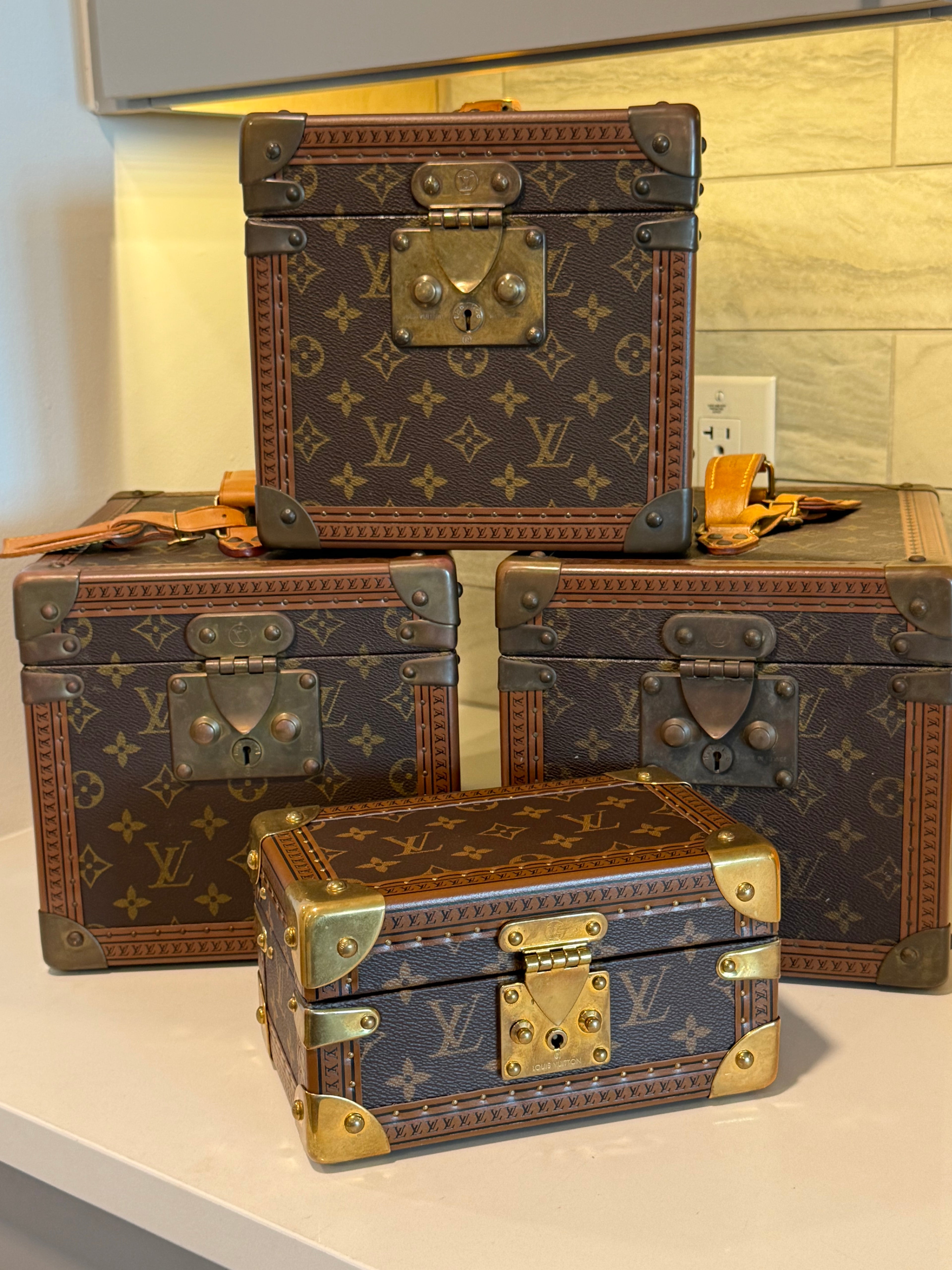 Louis Vuitton Coffret Tresor 24