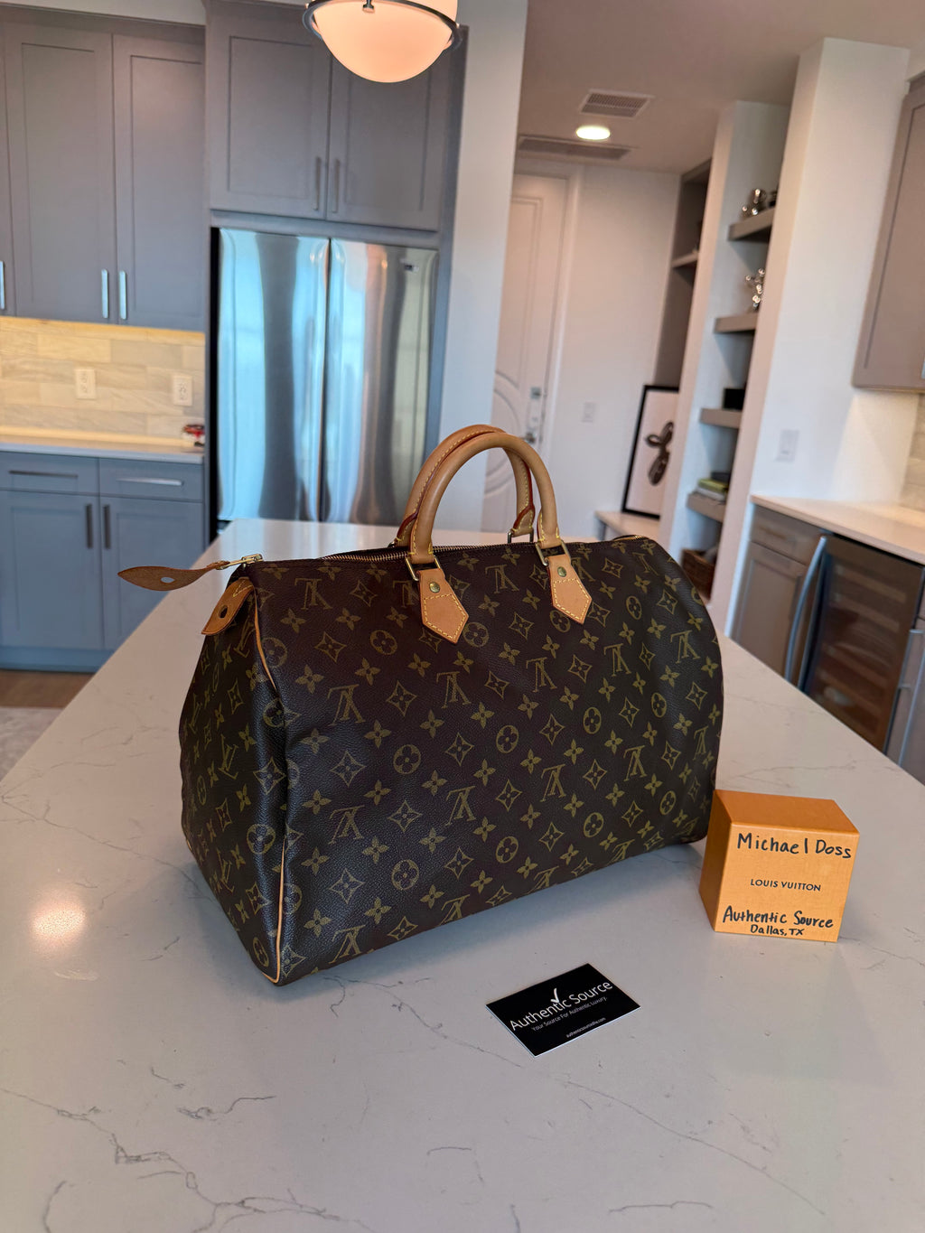 Louis Vuitton Speedy 40 Monogram