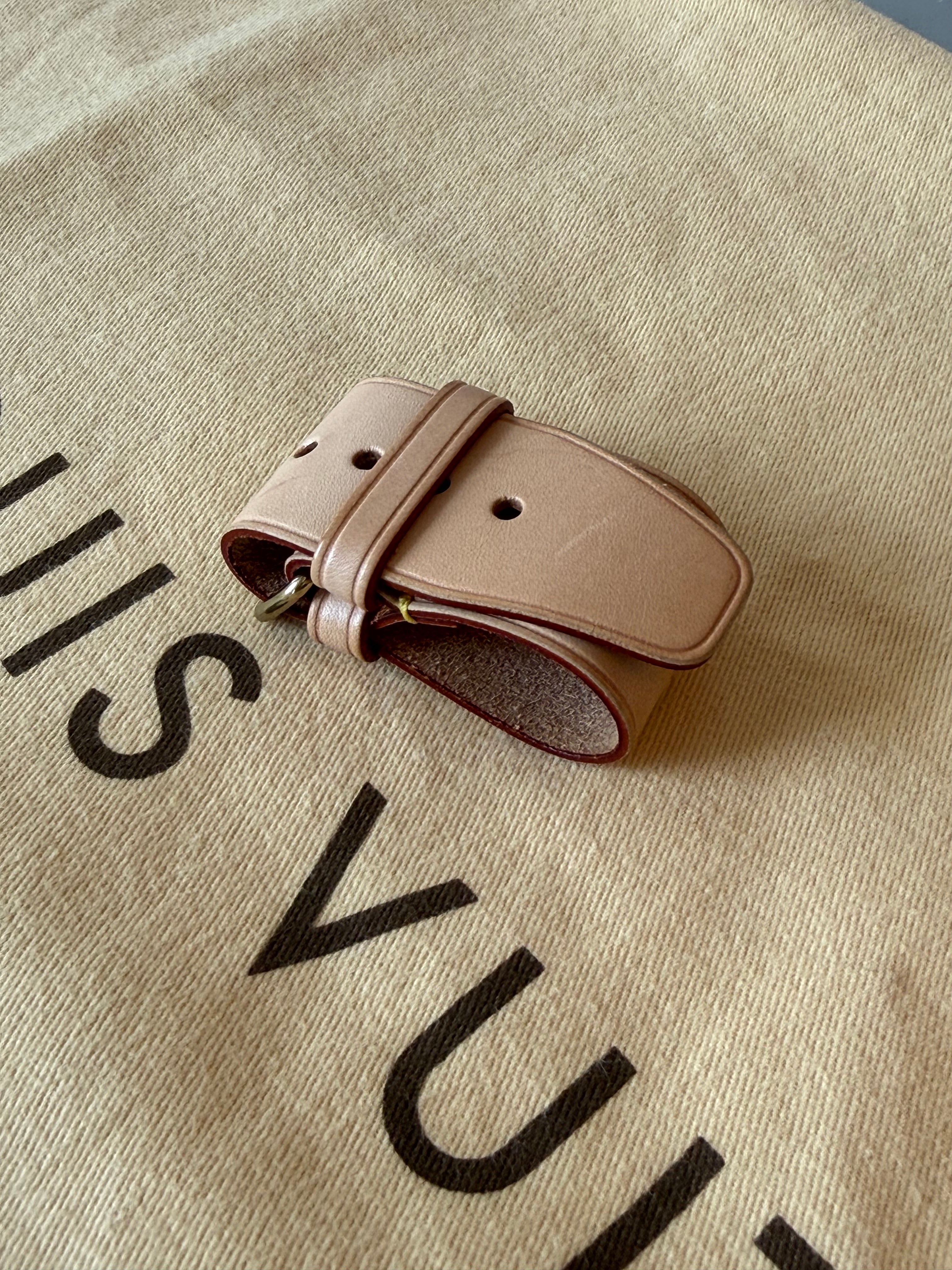 Louis Vuitton Poignet Handle Holder