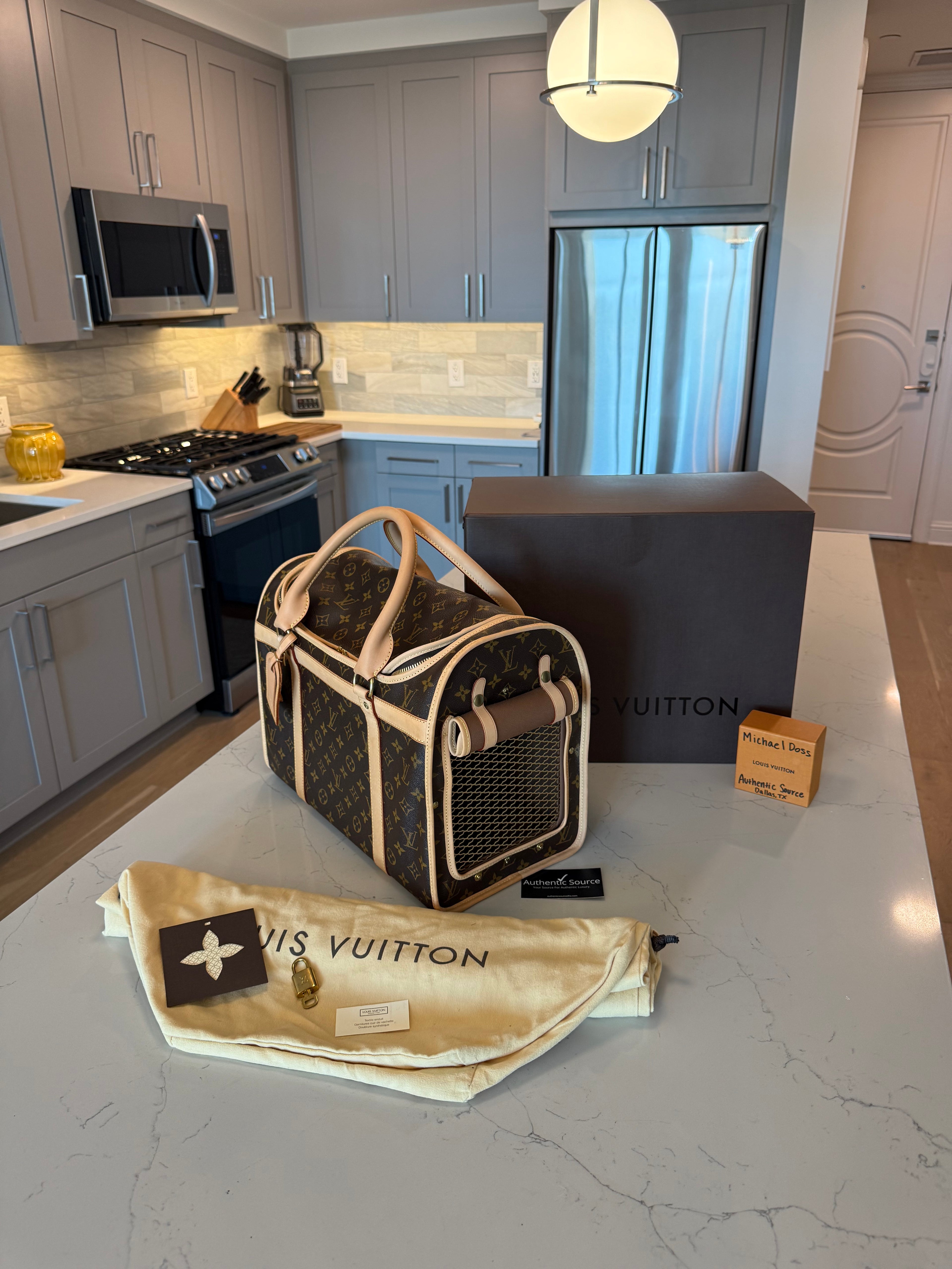 Louis Vuitton Sac Chein Pet Carrier